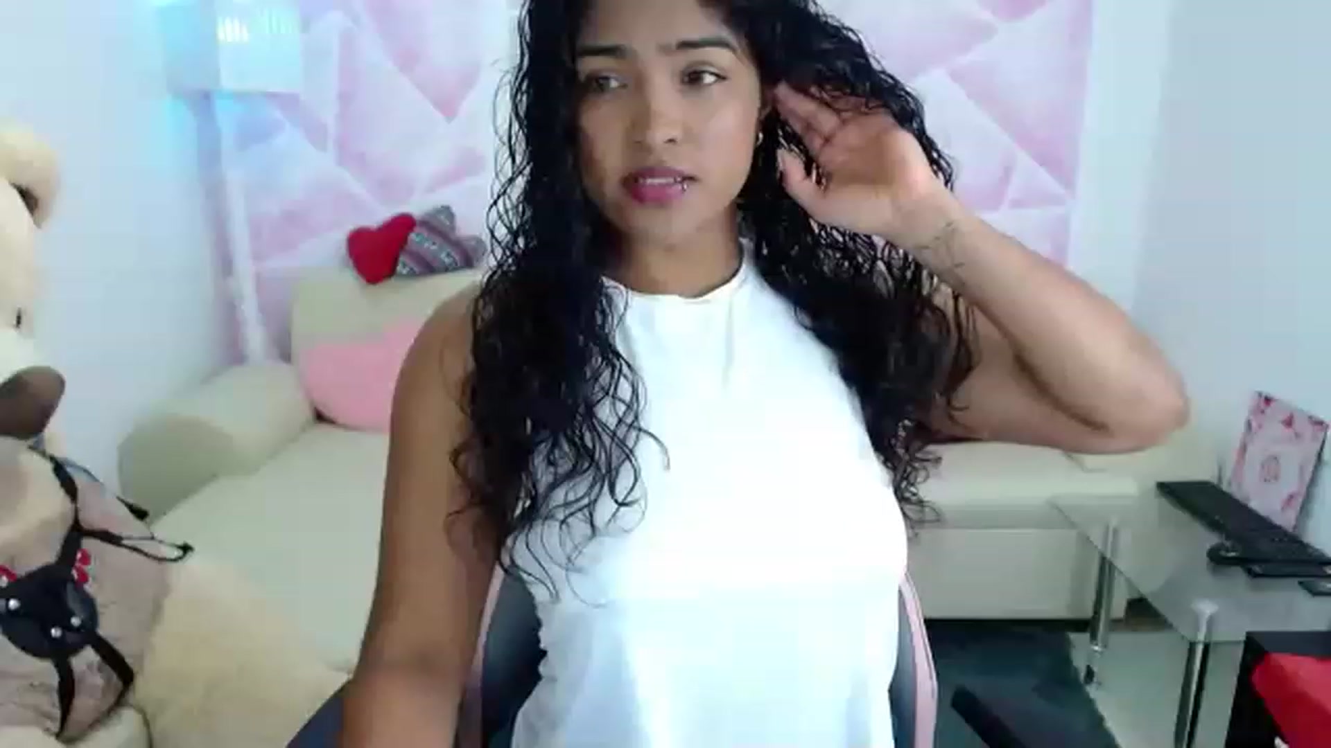 Gallery image thumbnail from virginia_love's myfreecams stream on, 02/09/2023, 17:39 image 6 of 20