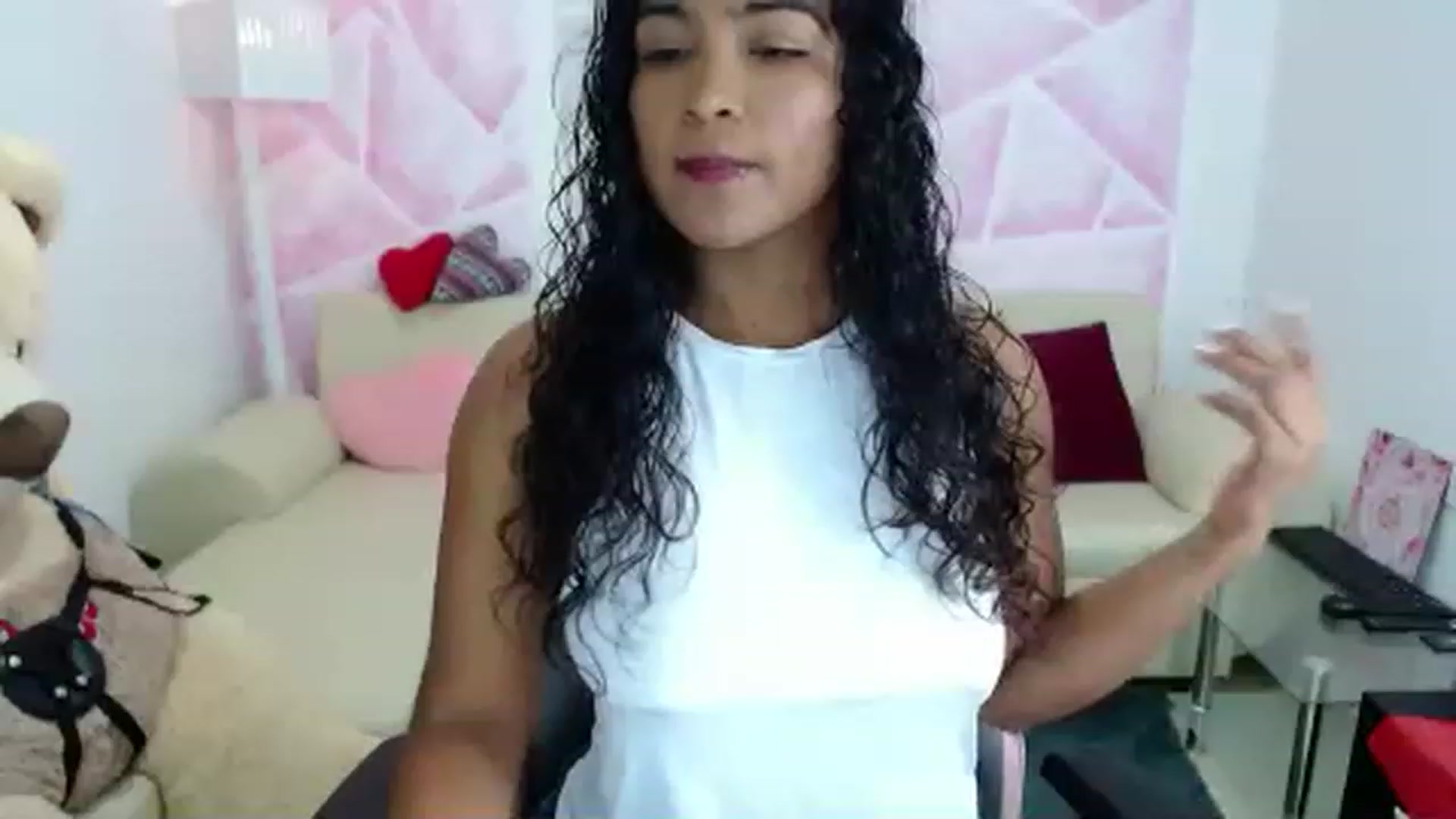 Gallery image thumbnail from virginia_love's myfreecams stream on, 02/09/2023, 17:39 image 5 of 20