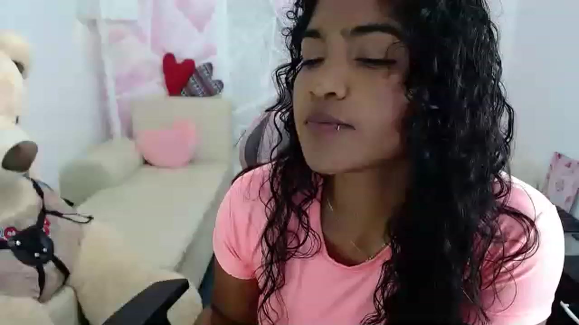 Gallery image thumbnail from virginia_love's myfreecams stream on, 02/10/2023, 18:39 image 15 of 20