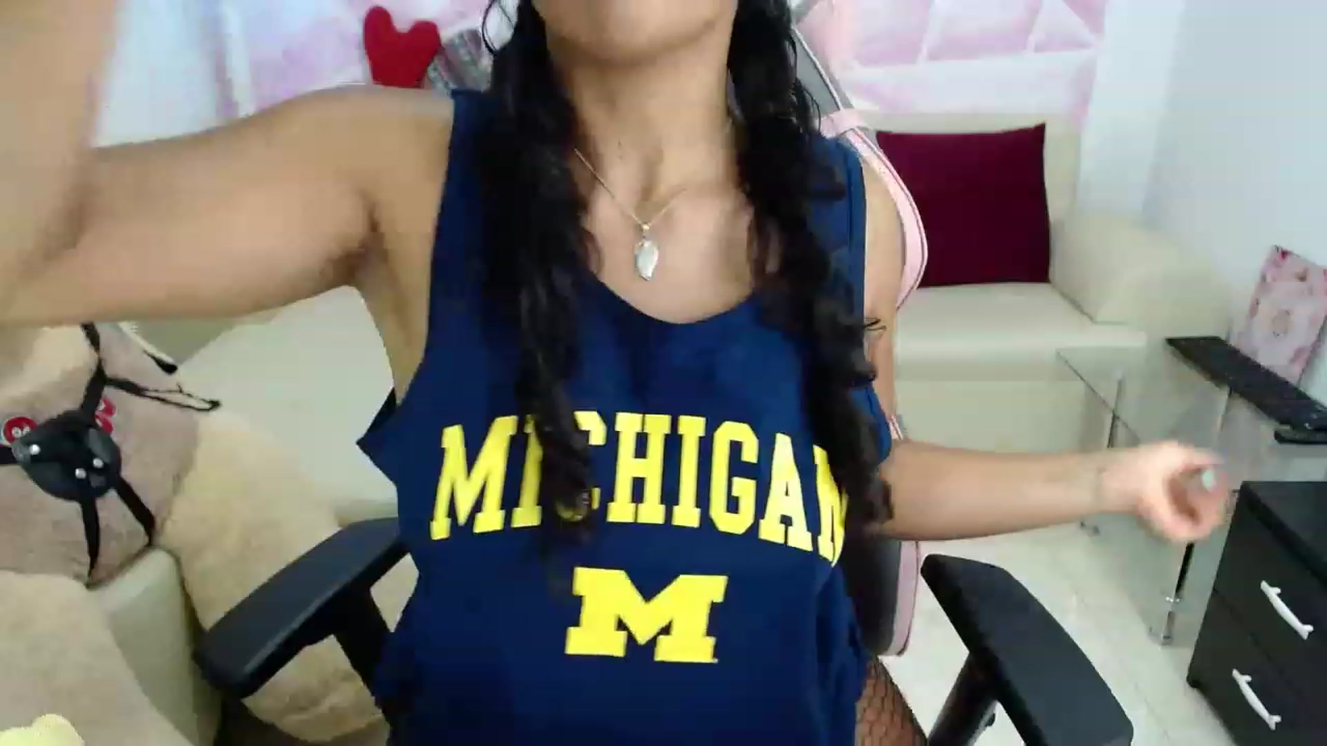 Gallery image thumbnail from virginia_love's myfreecams stream on, 02/22/2023, 18:39 image 7 of 20