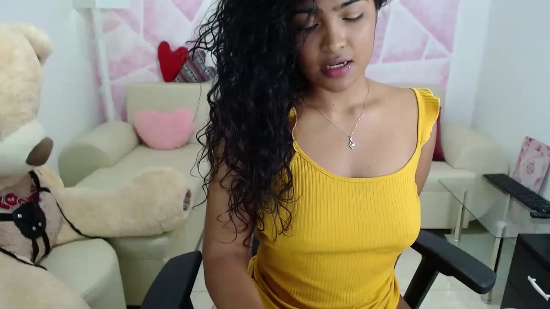 Gallery image thumbnail from virginia_love's myfreecams stream on, 02/26/2023, 20:49 image 15 of 20