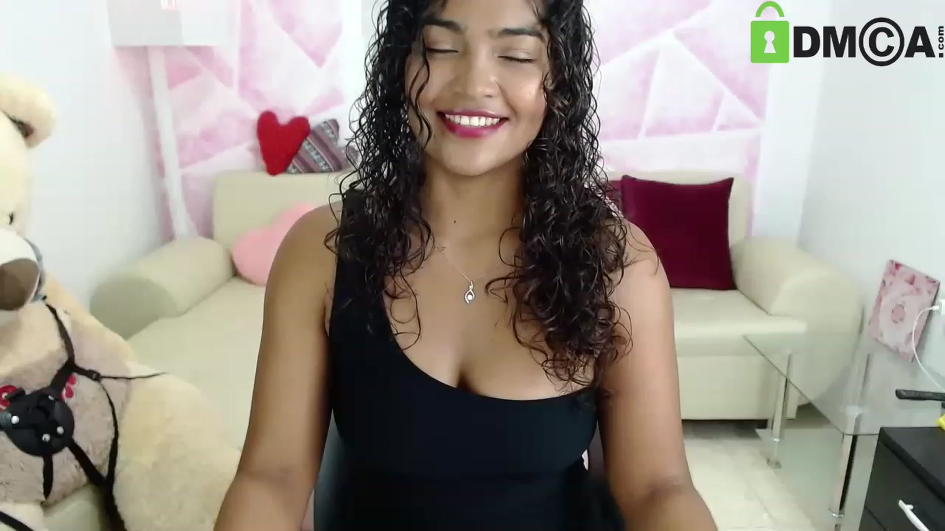 Gallery image thumbnail from virginia_love's myfreecams stream on, 05/06/2023, 21:07 image 1 of 20