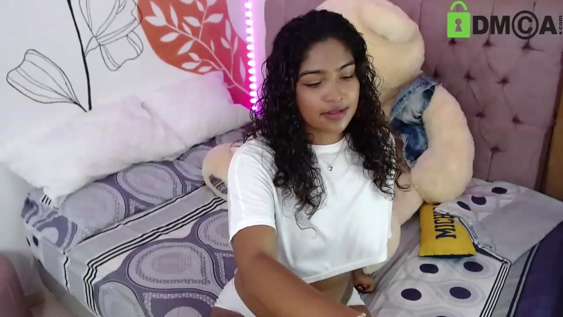 Gallery image thumbnail from virginia_love's myfreecams stream on, 05/23/2023, 19:42 image 10 of 20