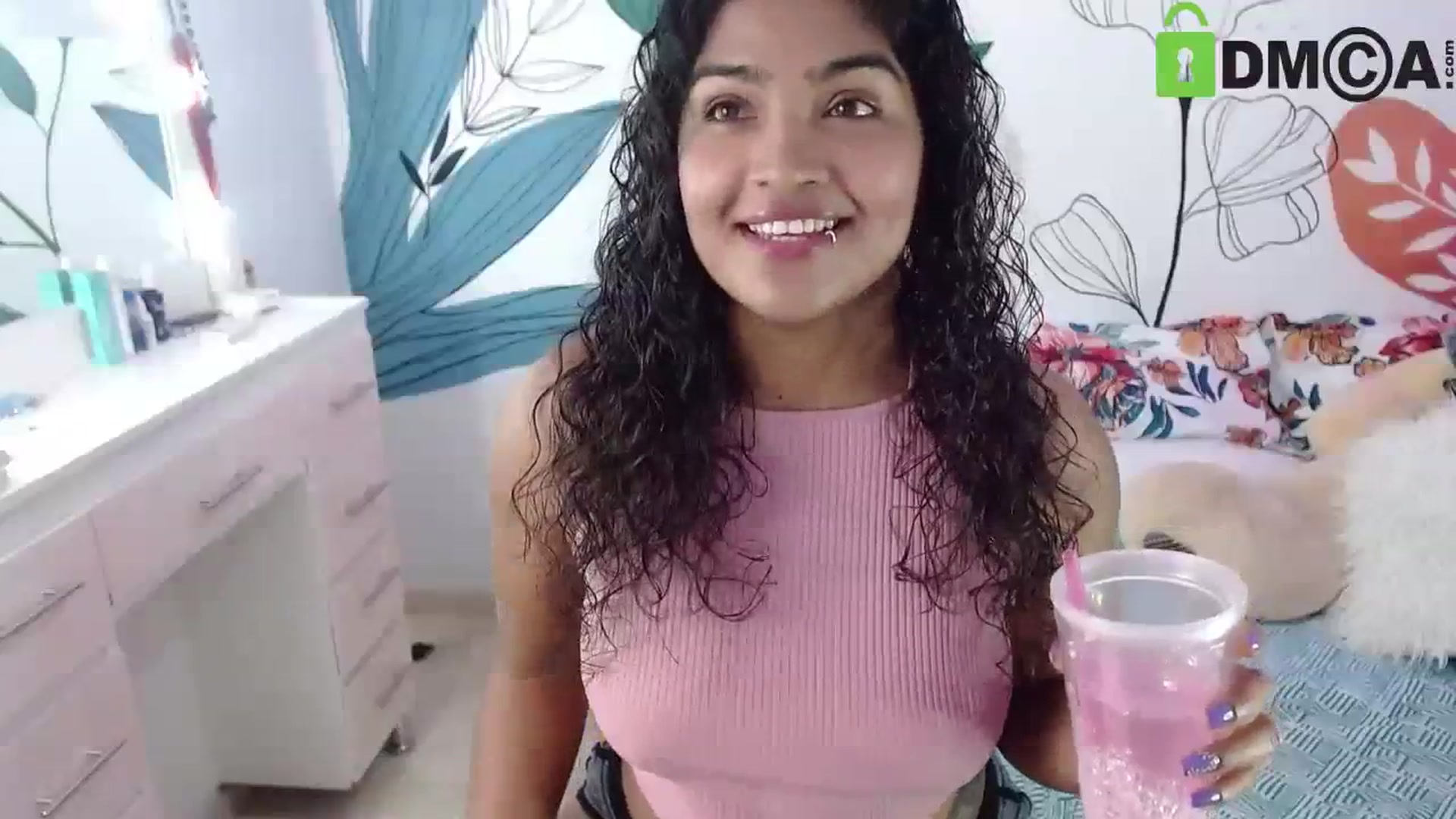 Gallery image thumbnail from virginia_love's myfreecams stream on, 09/26/2023, 21:42 image 14 of 20
