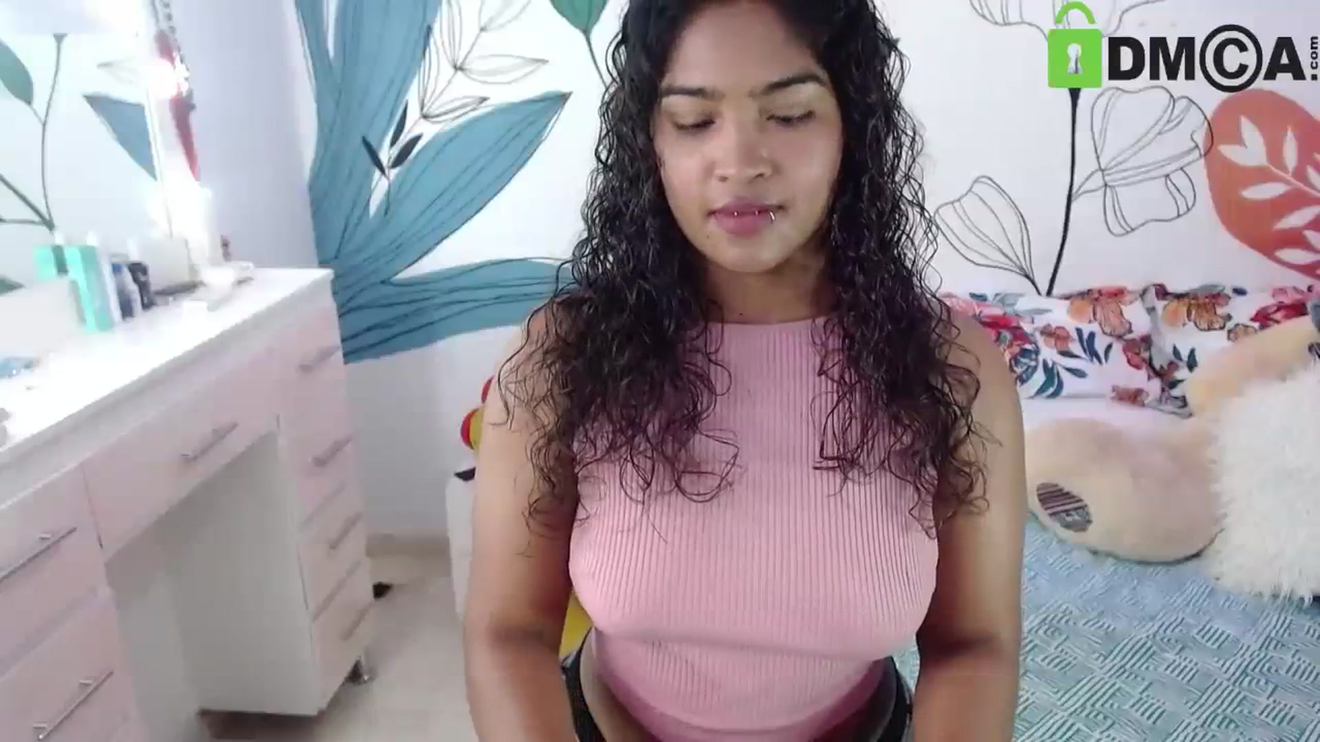 Gallery image thumbnail from virginia_love's myfreecams stream on, 09/26/2023, 21:42 image 19 of 20