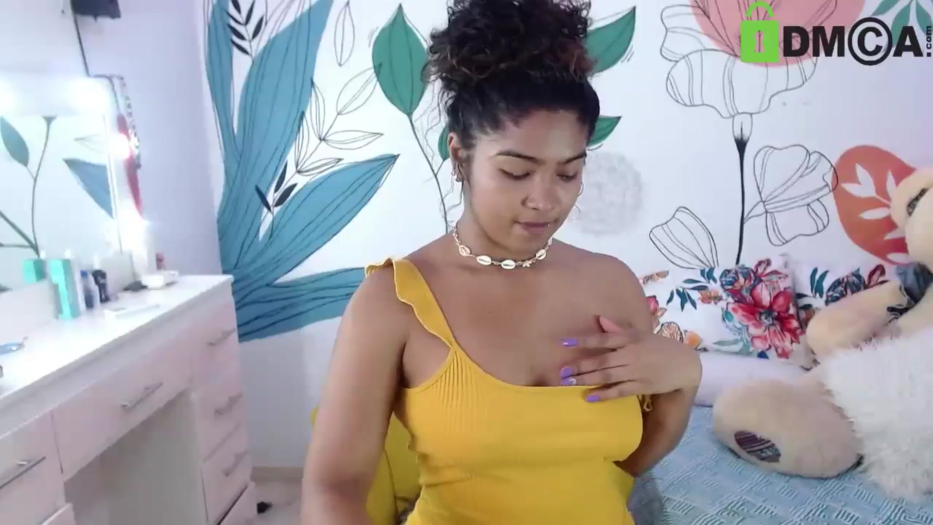 Gallery image thumbnail from virginia_love's myfreecams stream on, 09/27/2023, 21:49 image 14 of 20