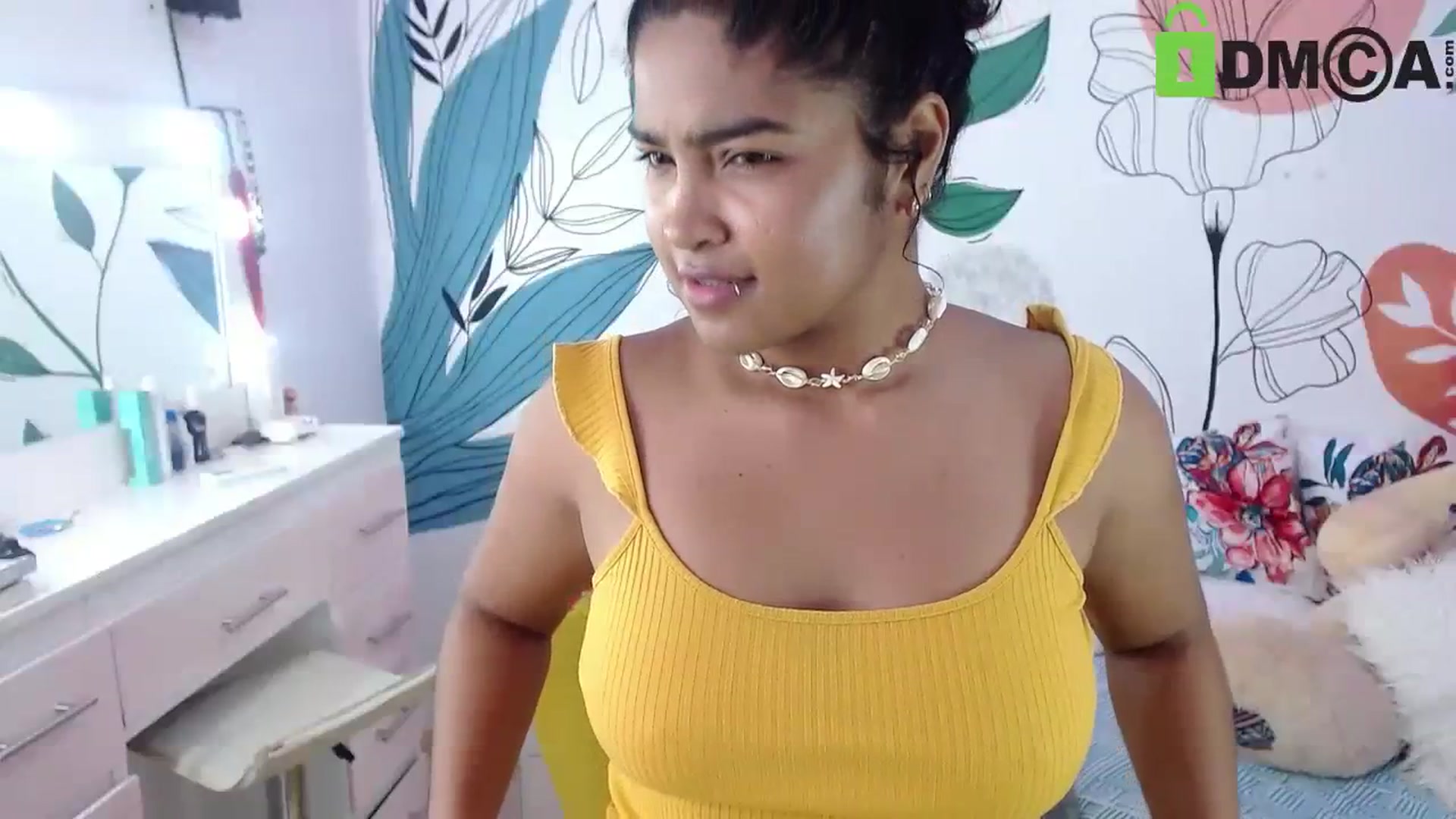 Gallery image thumbnail from virginia_love's myfreecams stream on, 09/27/2023, 21:49 image 12 of 20