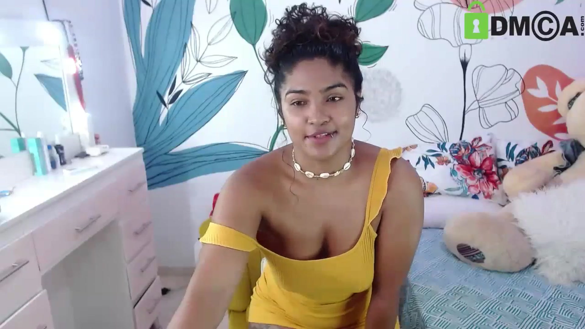 Gallery image thumbnail from virginia_love's myfreecams stream on, 09/27/2023, 21:49 image 18 of 20