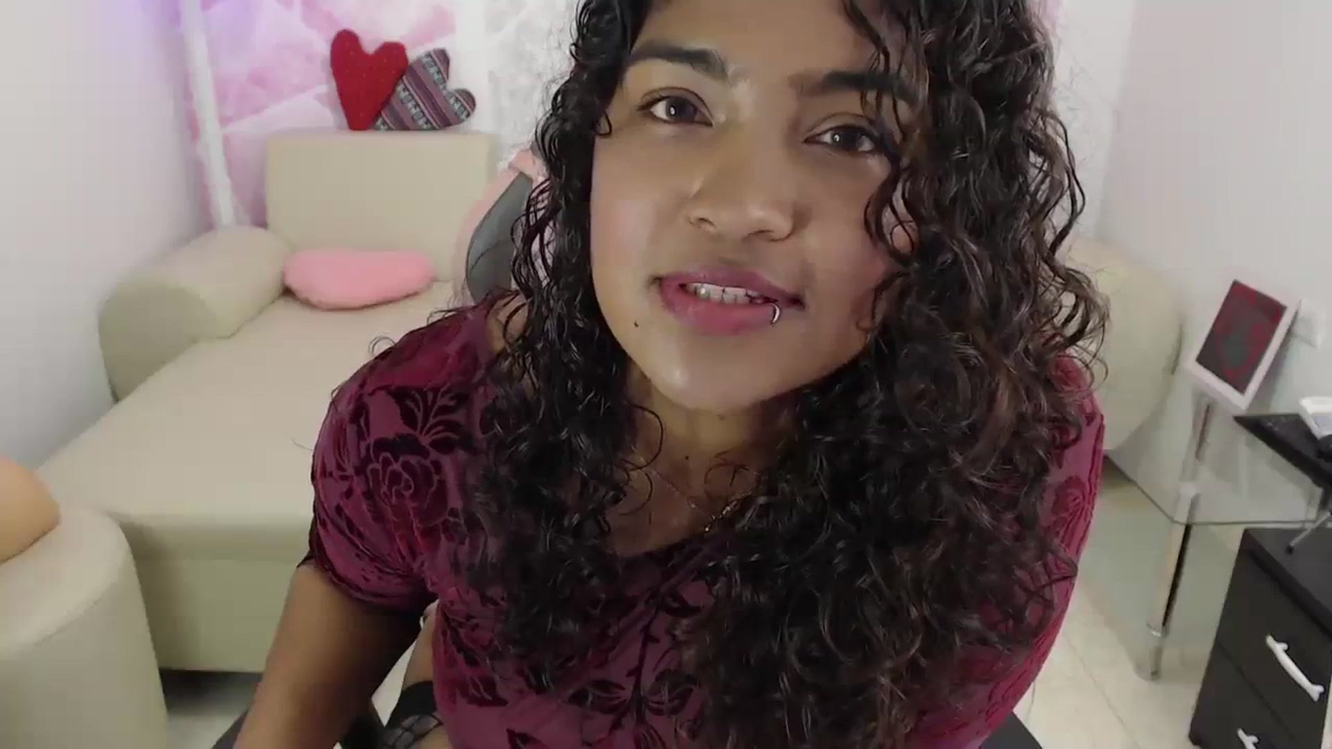 Gallery image thumbnail from virginia_love's myfreecams stream on, 10/25/2023, 20:13 image 15 of 20