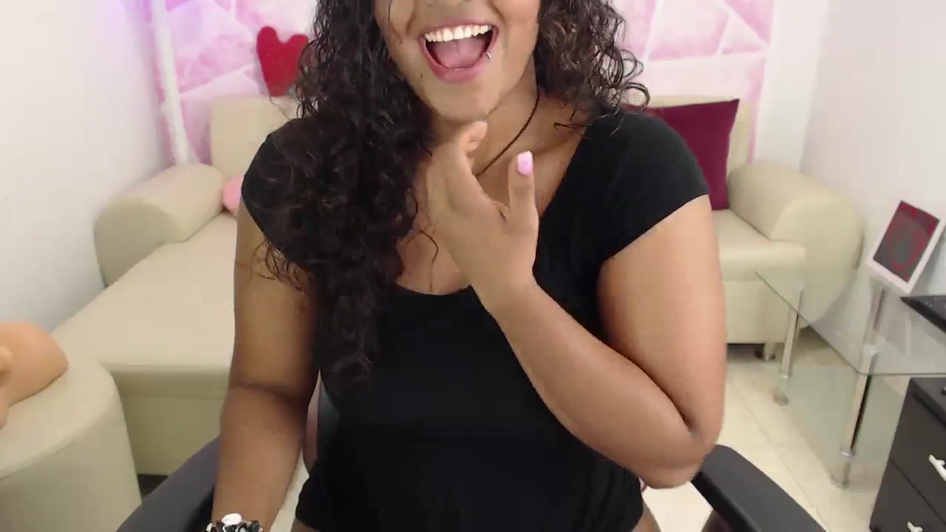 Gallery image thumbnail from virginia_love's myfreecams stream on, 11/13/2023, 18:39 image 10 of 20