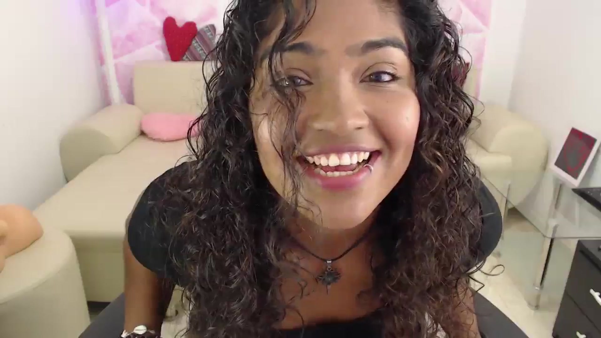 Gallery image thumbnail from virginia_love's myfreecams stream on, 11/13/2023, 18:39 image 9 of 20