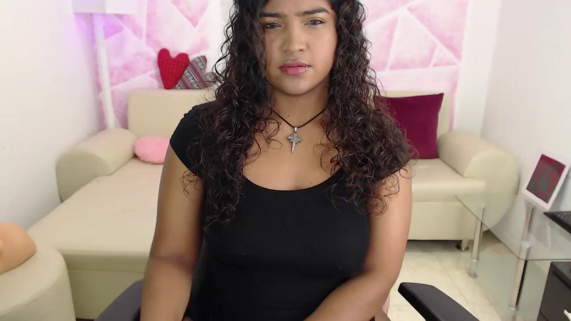 Gallery image thumbnail from virginia_love's myfreecams stream on, 11/13/2023, 18:39 image 1 of 20