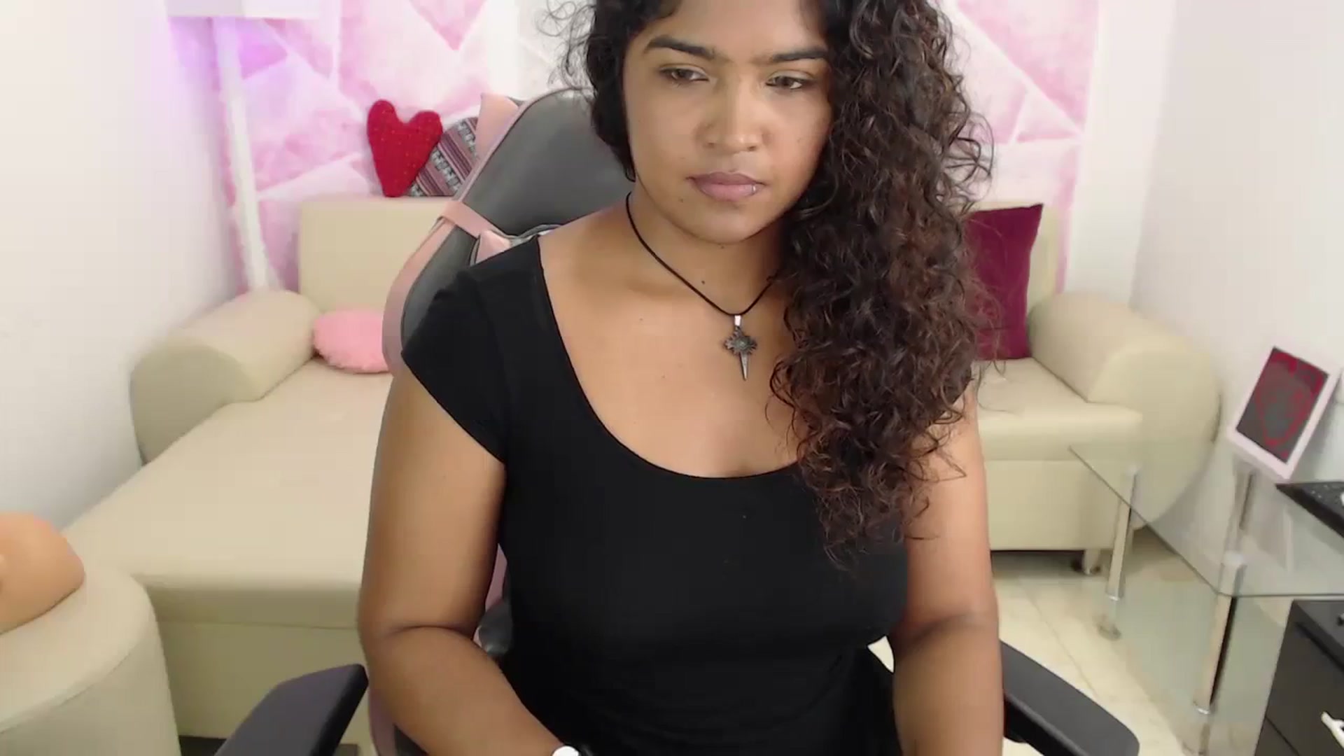Gallery image thumbnail from virginia_love's myfreecams stream on, 11/13/2023, 20:59 image 16 of 20