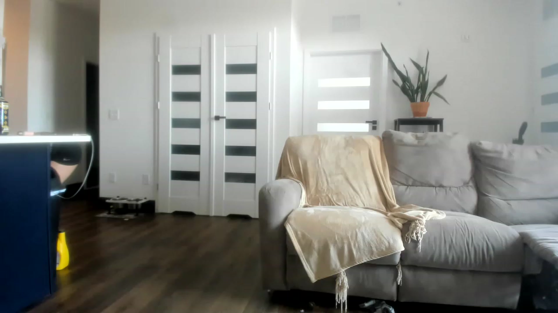 Gallery image thumbnail from virtualgirly's myfreecams stream on, 04/20/2023, 16:21 image 2 of 20