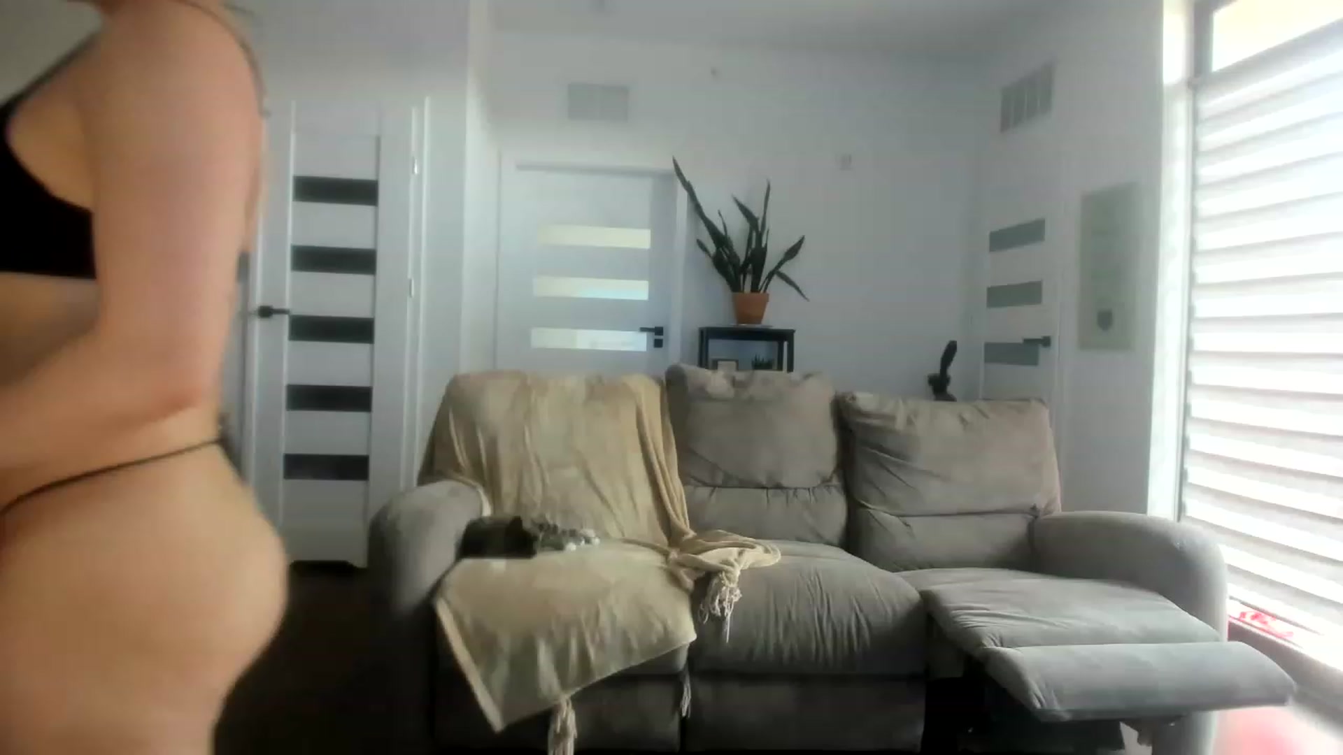 Gallery image thumbnail from virtualgirly's myfreecams stream on, 04/20/2023, 17:13 image 13 of 20