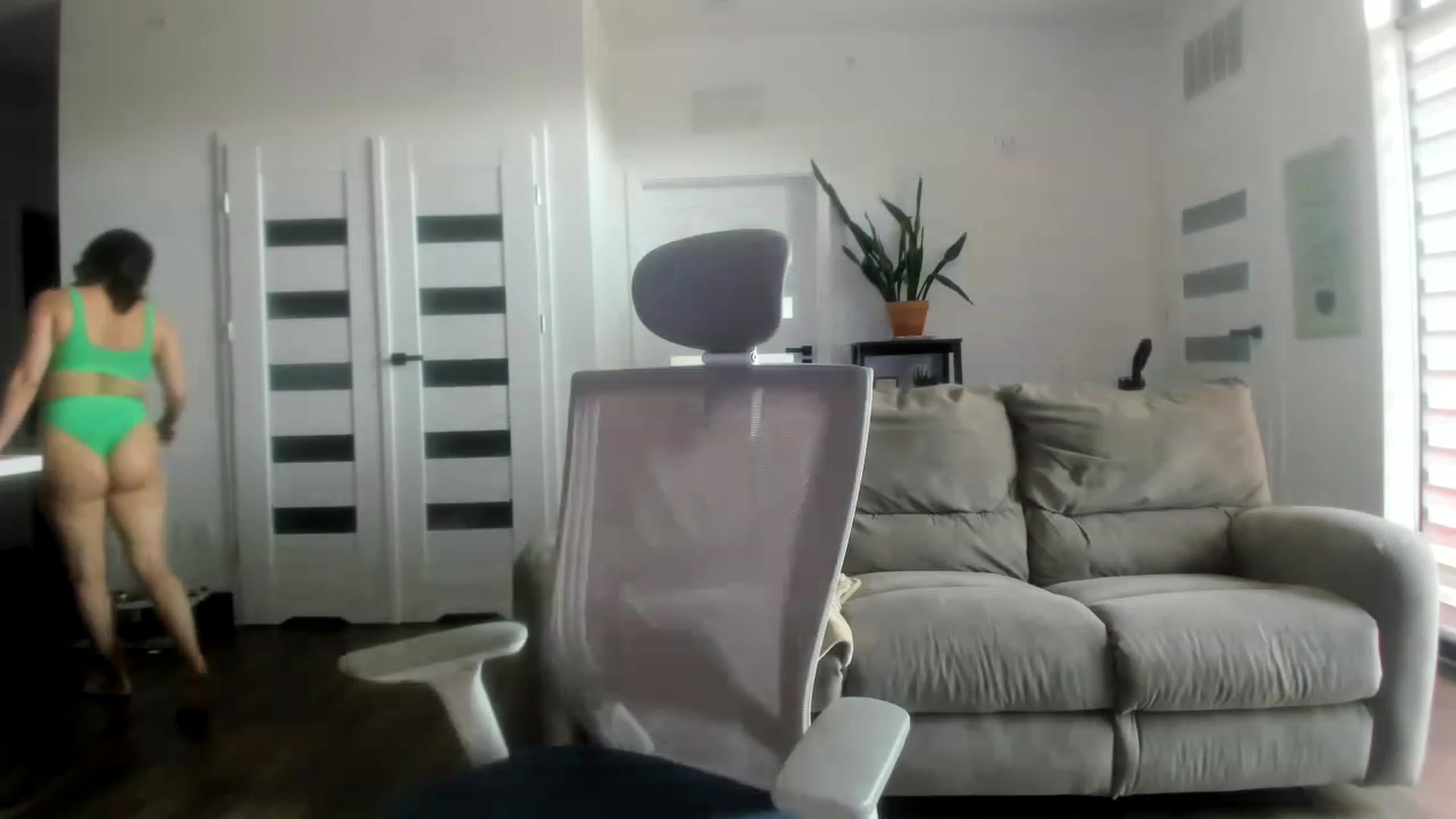 Gallery image thumbnail from virtualgirly's myfreecams stream on, 04/21/2023, 17:02 image 3 of 20