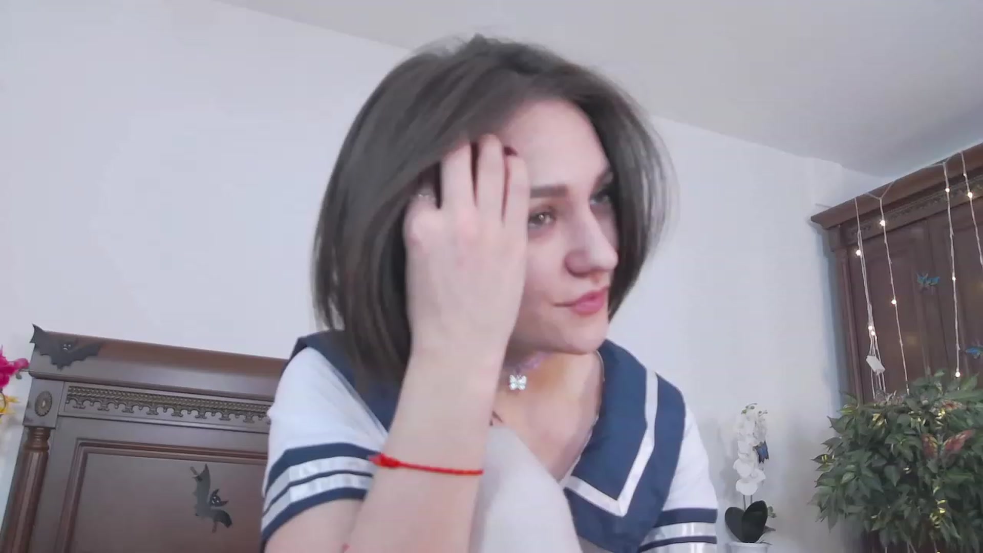 Gallery image thumbnail from vnllyugourtt's myfreecams stream on, 11/29/2022, 10:30 image 2 of 20