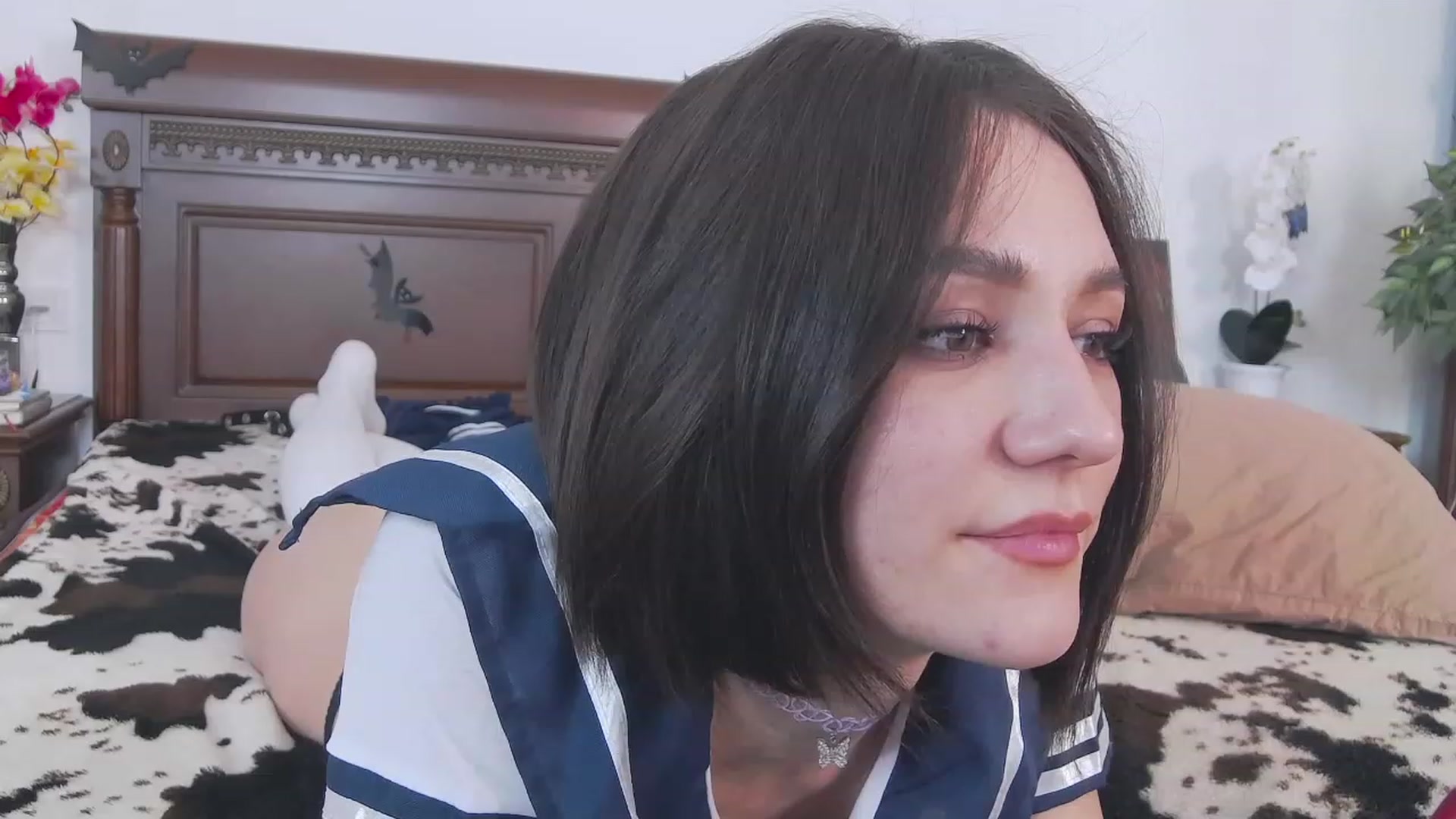Gallery image thumbnail from vnllyugourtt's myfreecams stream on, 11/29/2022, 10:30 image 14 of 20