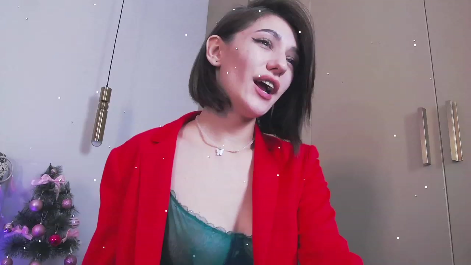 Gallery image thumbnail from vnllyugourtt's myfreecams stream on, 01/02/2023, 10:20 image 7 of 20