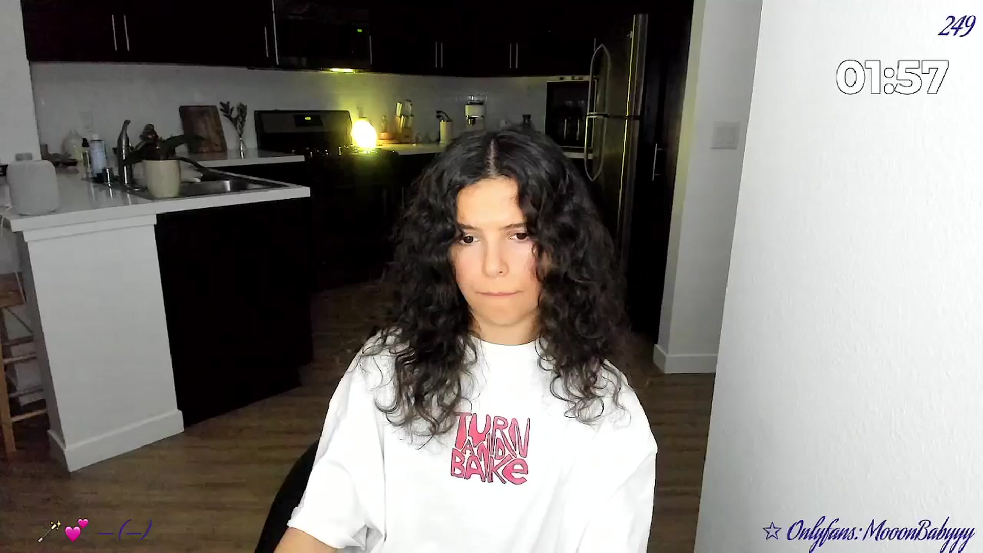 Gallery image thumbnail from vroom's myfreecams stream on, 04/09/2025, 05:52 image 9 of 20