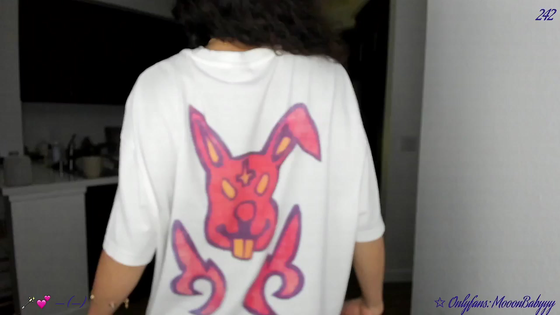 Gallery image thumbnail from vroom's myfreecams stream on, 04/09/2025, 05:52 image 10 of 20