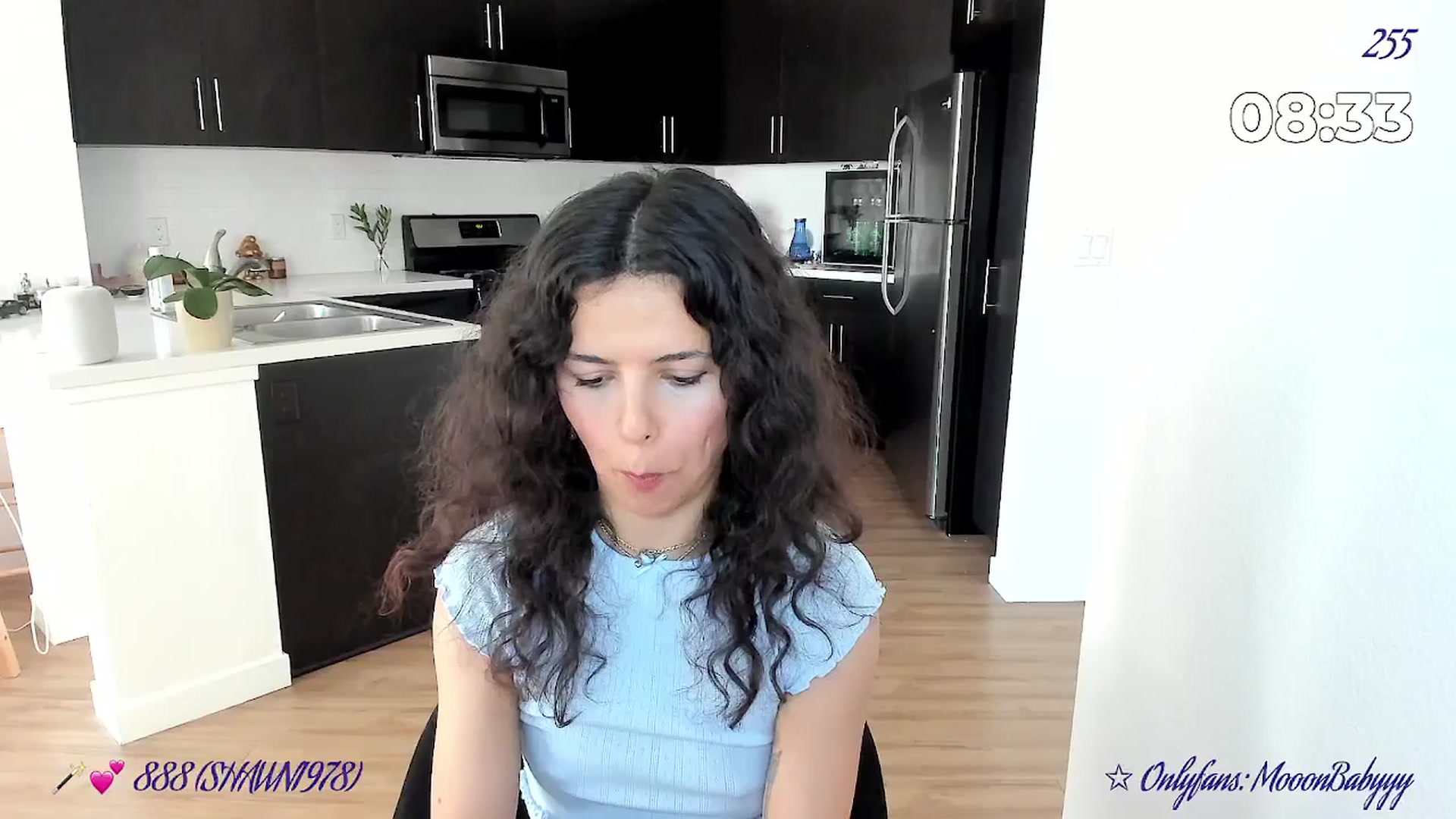 Gallery image thumbnail from vroom's myfreecams stream on, 04/11/2025, 01:31 image 19 of 20