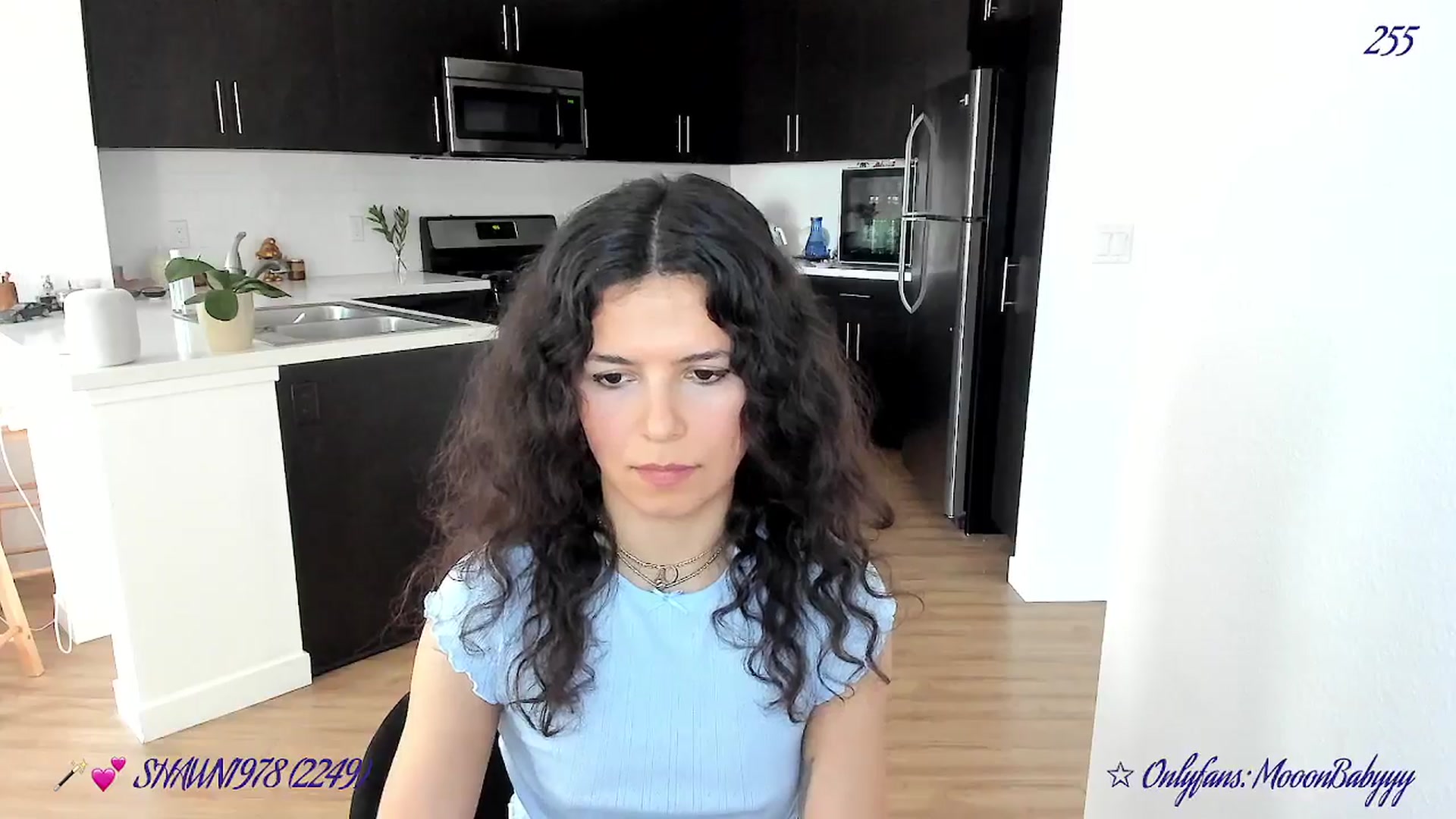 Gallery image thumbnail from vroom's myfreecams stream on, 04/11/2025, 01:31 image 14 of 20