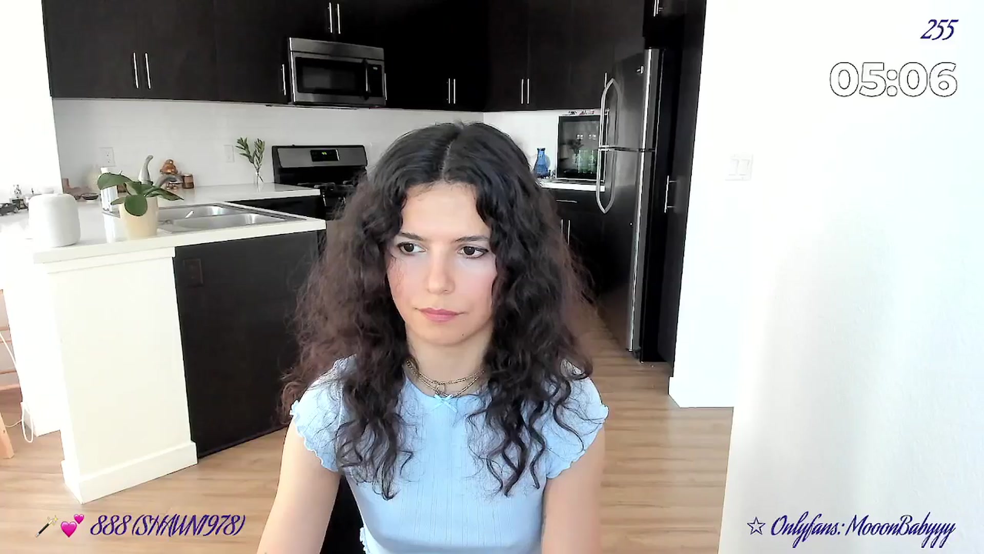 Gallery image thumbnail from vroom's myfreecams stream on, 04/11/2025, 01:31 image 20 of 20