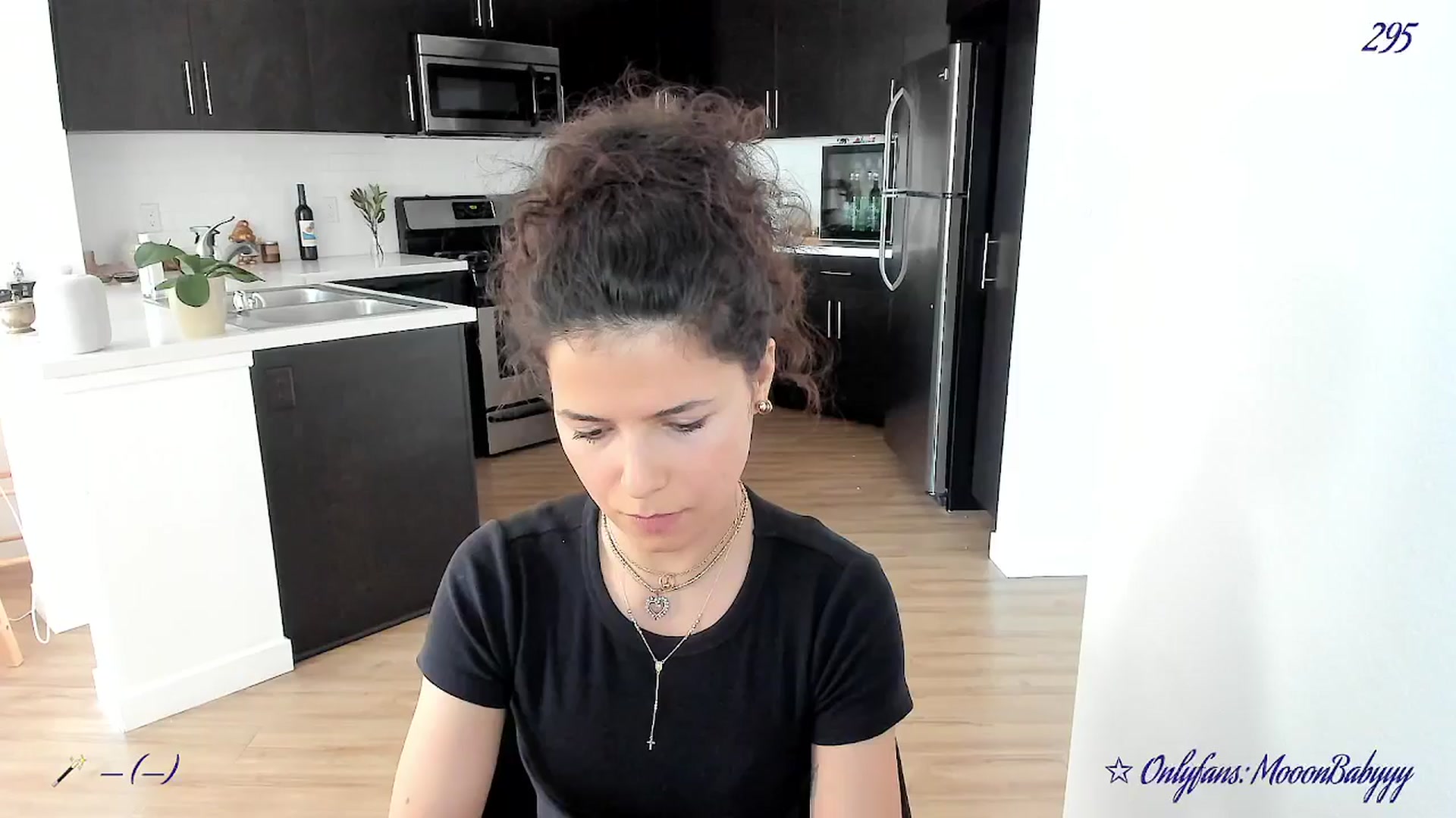 Gallery image thumbnail from vroom's myfreecams stream on, 04/12/2025, 01:06 image 20 of 20