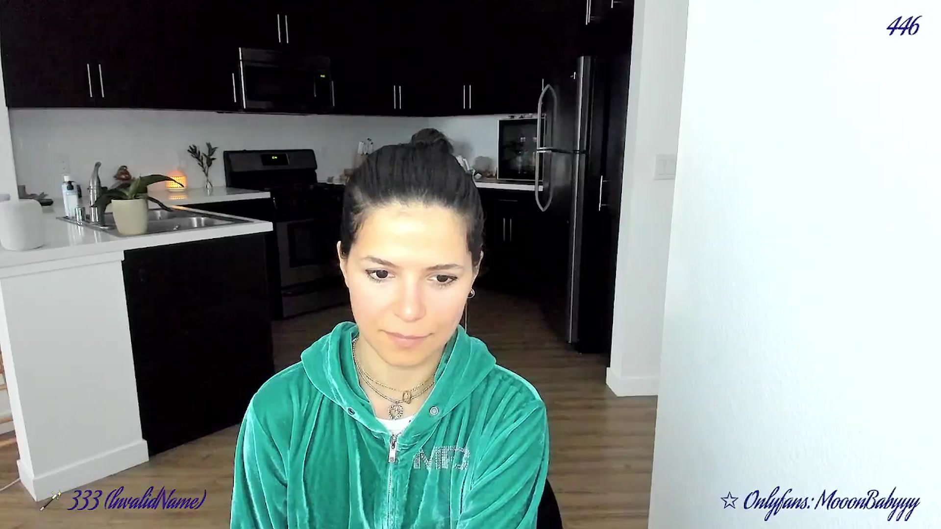 Gallery image thumbnail from vroom's myfreecams stream on, 04/19/2025, 02:51 image 8 of 20