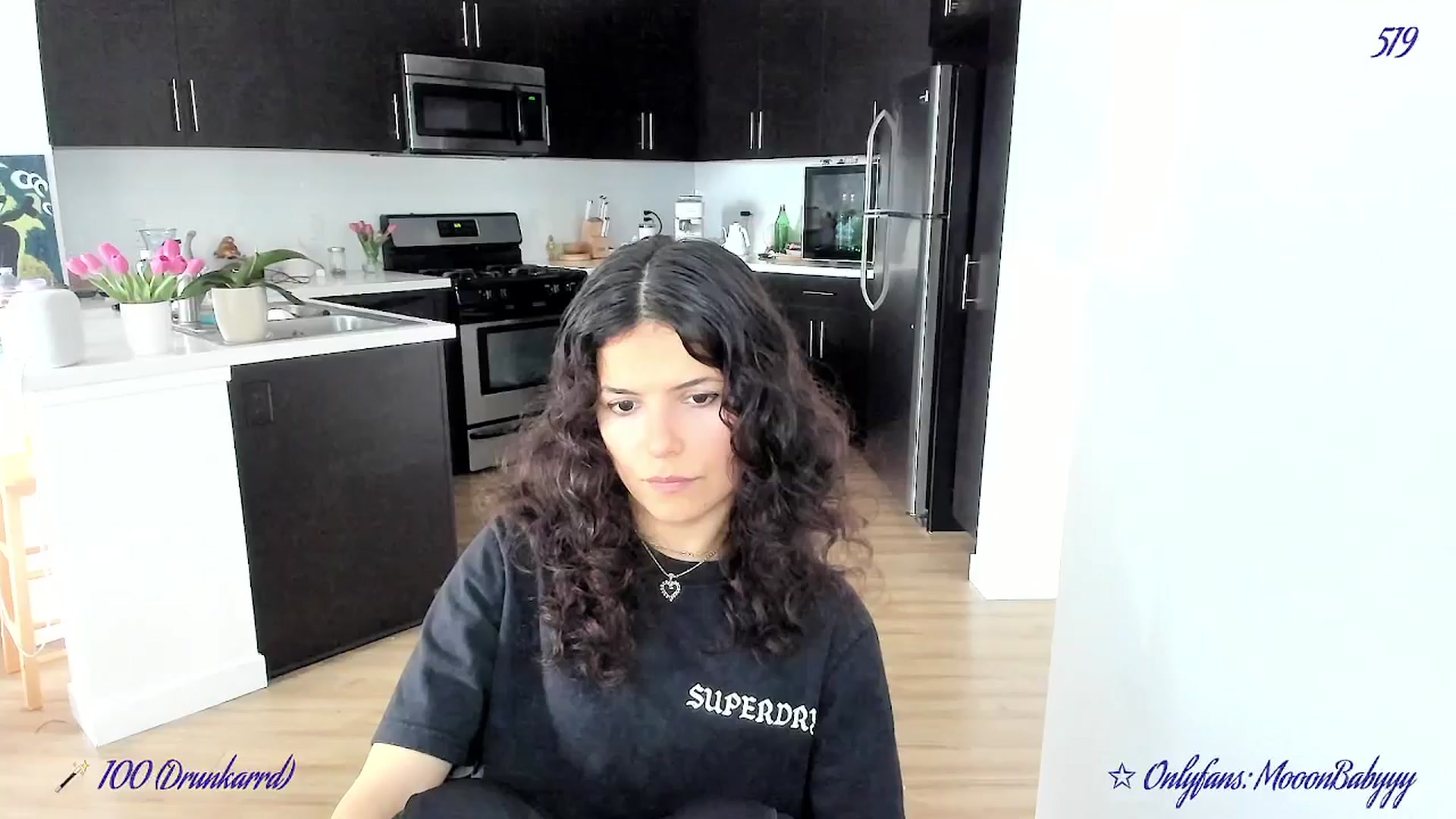 Gallery image thumbnail from vroom's myfreecams stream on, 04/26/2025, 22:49 image 13 of 20