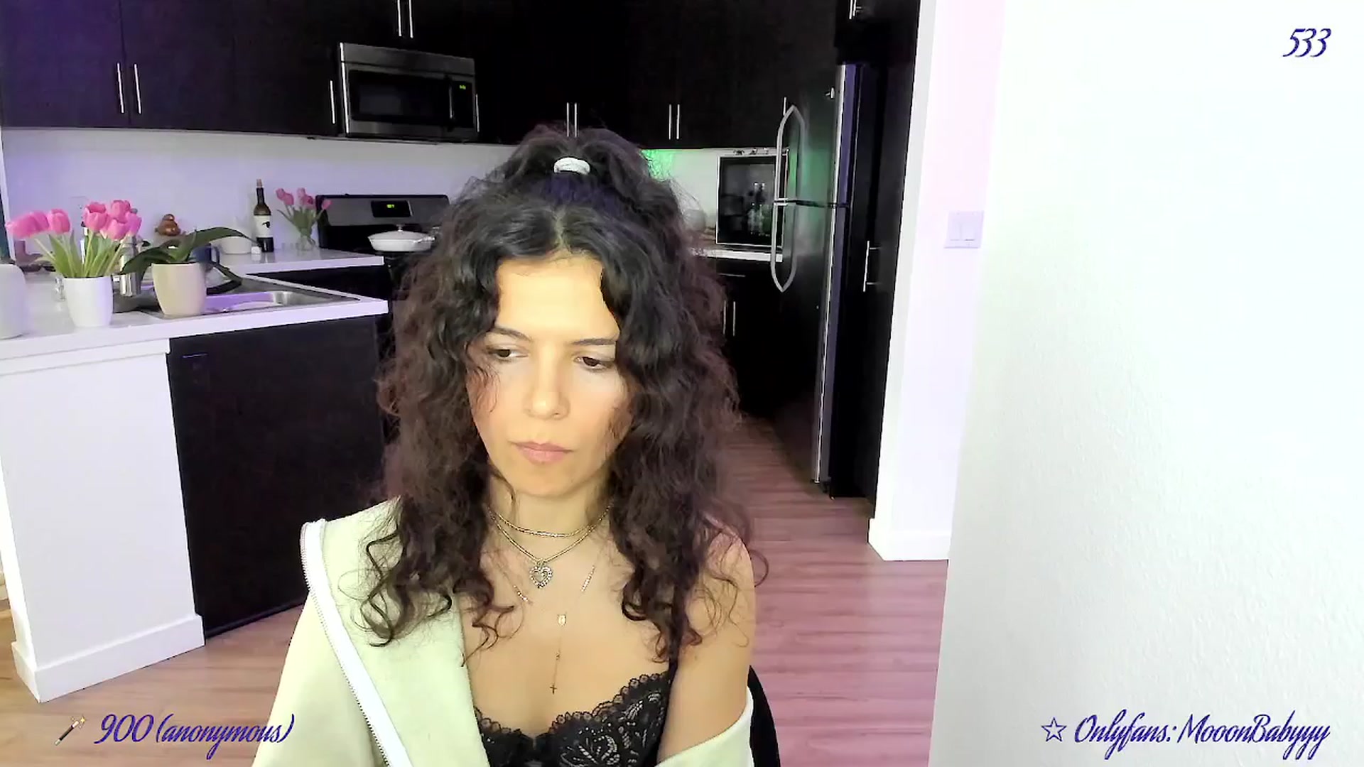 Gallery image thumbnail from vroom's myfreecams stream on, 04/28/2025, 02:17 image 14 of 20