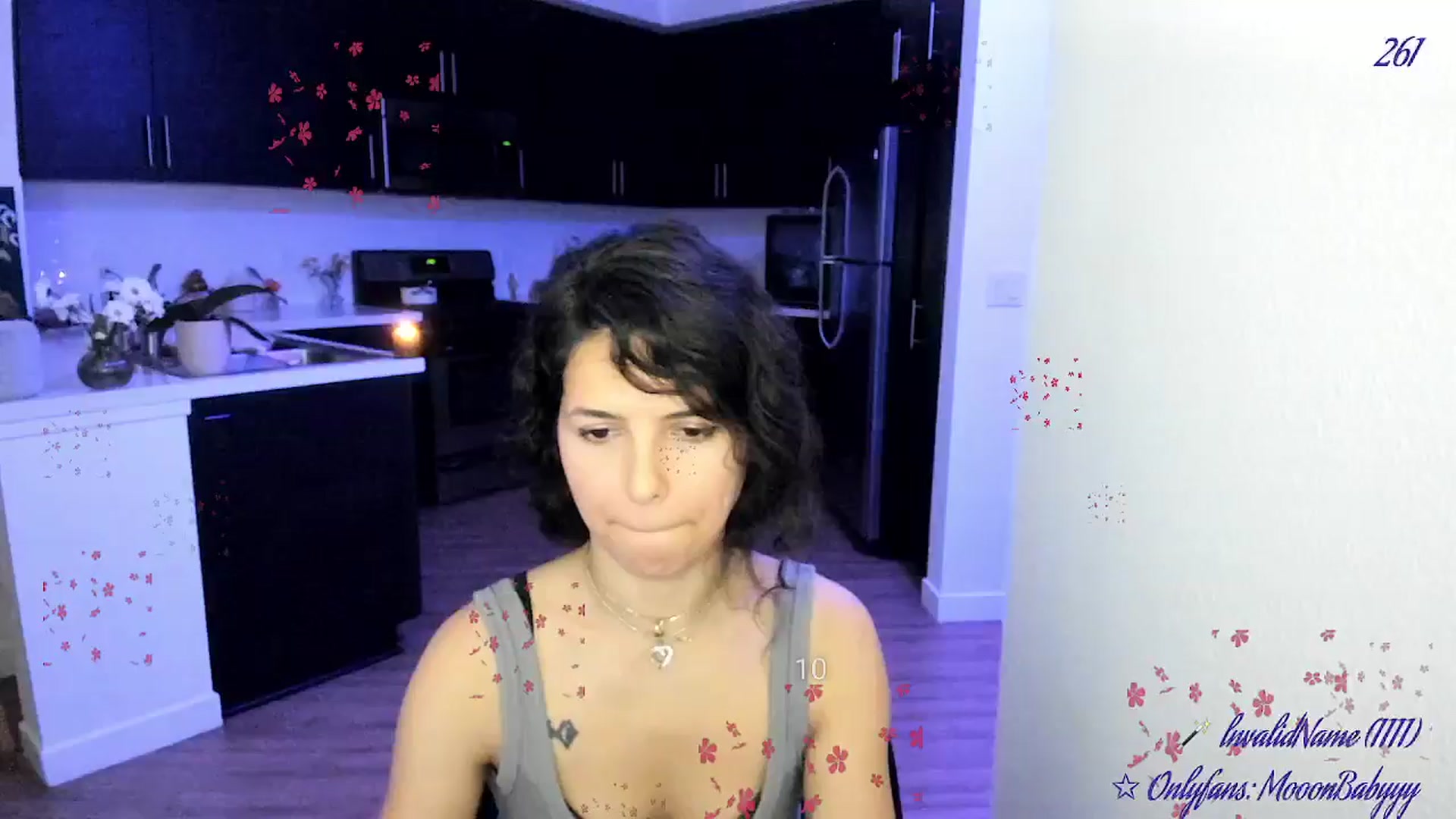 Gallery image thumbnail from vroom's myfreecams stream on, 05/03/2025, 06:47 image 18 of 20