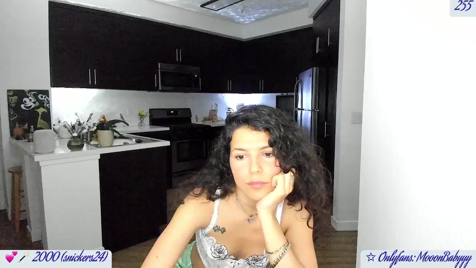 Gallery image thumbnail from vroom's myfreecams stream on, 05/10/2025, 06:01 image 7 of 20