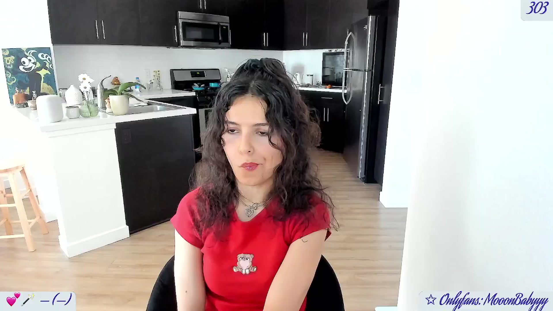 Gallery image thumbnail from vroom's myfreecams stream on, 05/12/2025, 24:01 image 1 of 20