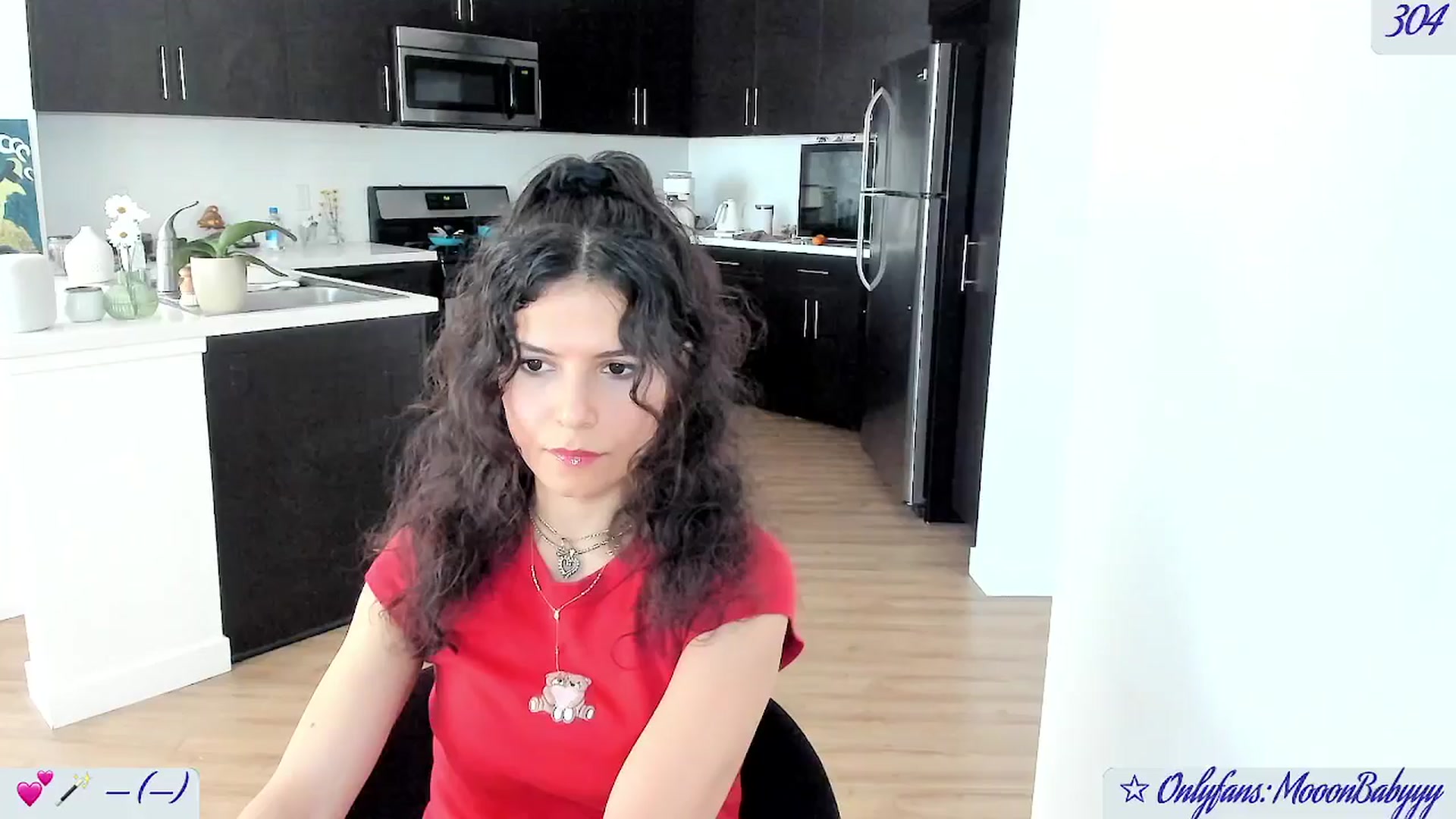 Gallery image thumbnail from vroom's myfreecams stream on, 05/12/2025, 24:01 image 20 of 20