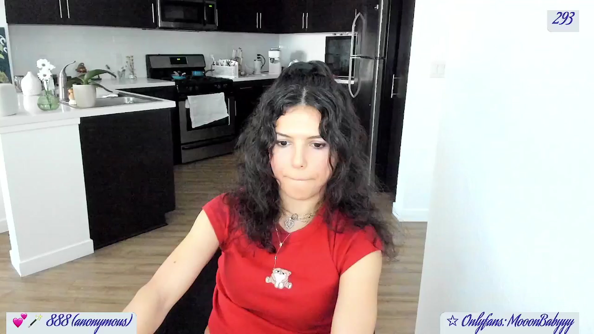 Gallery image thumbnail from vroom's myfreecams stream on, 05/12/2025, 03:38 image 11 of 20