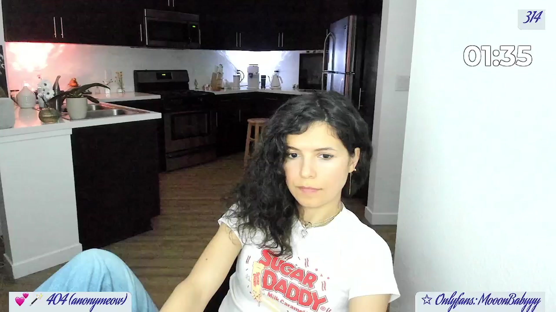 Gallery image thumbnail from vroom's myfreecams stream on, 05/13/2025, 04:49 image 15 of 20