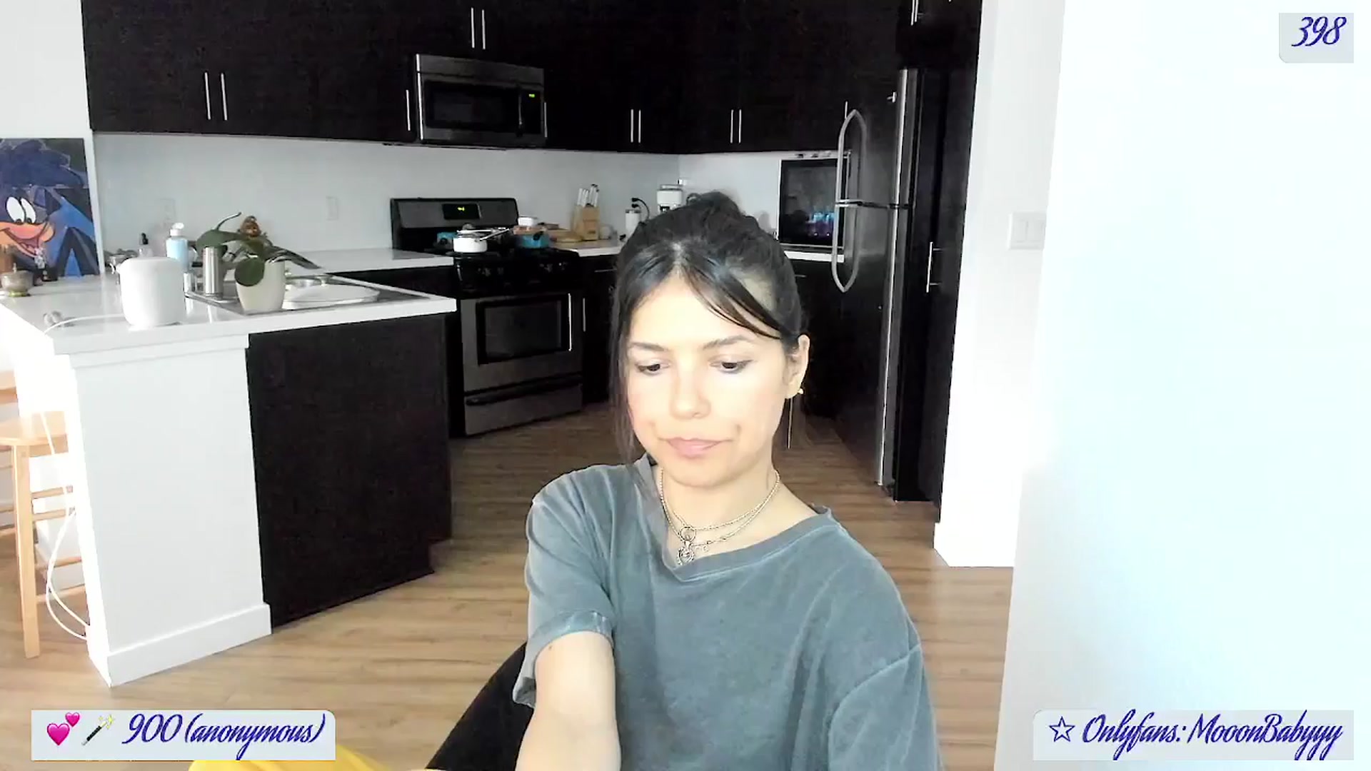 Gallery image thumbnail from vroom's myfreecams stream on, 05/17/2025, 02:22 image 13 of 20
