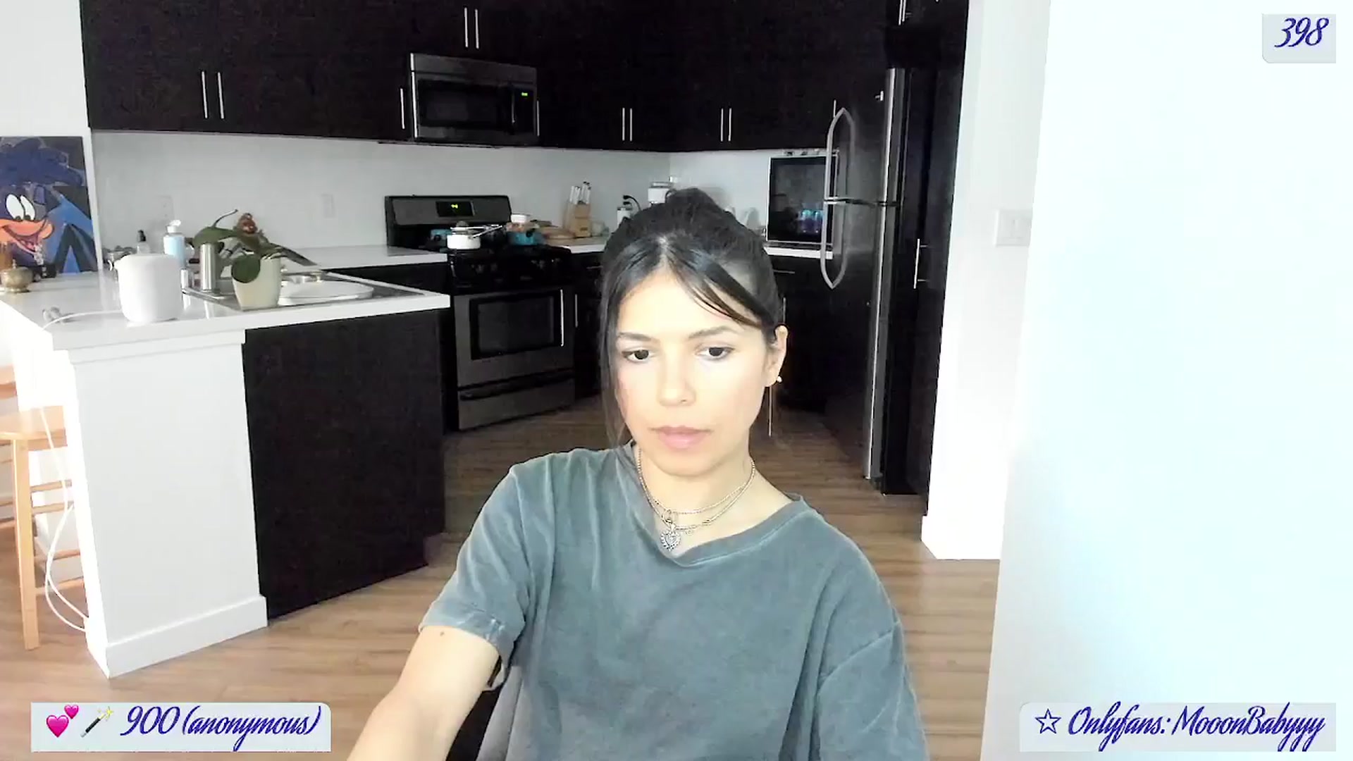 Gallery image thumbnail from vroom's myfreecams stream on, 05/17/2025, 02:22 image 14 of 20