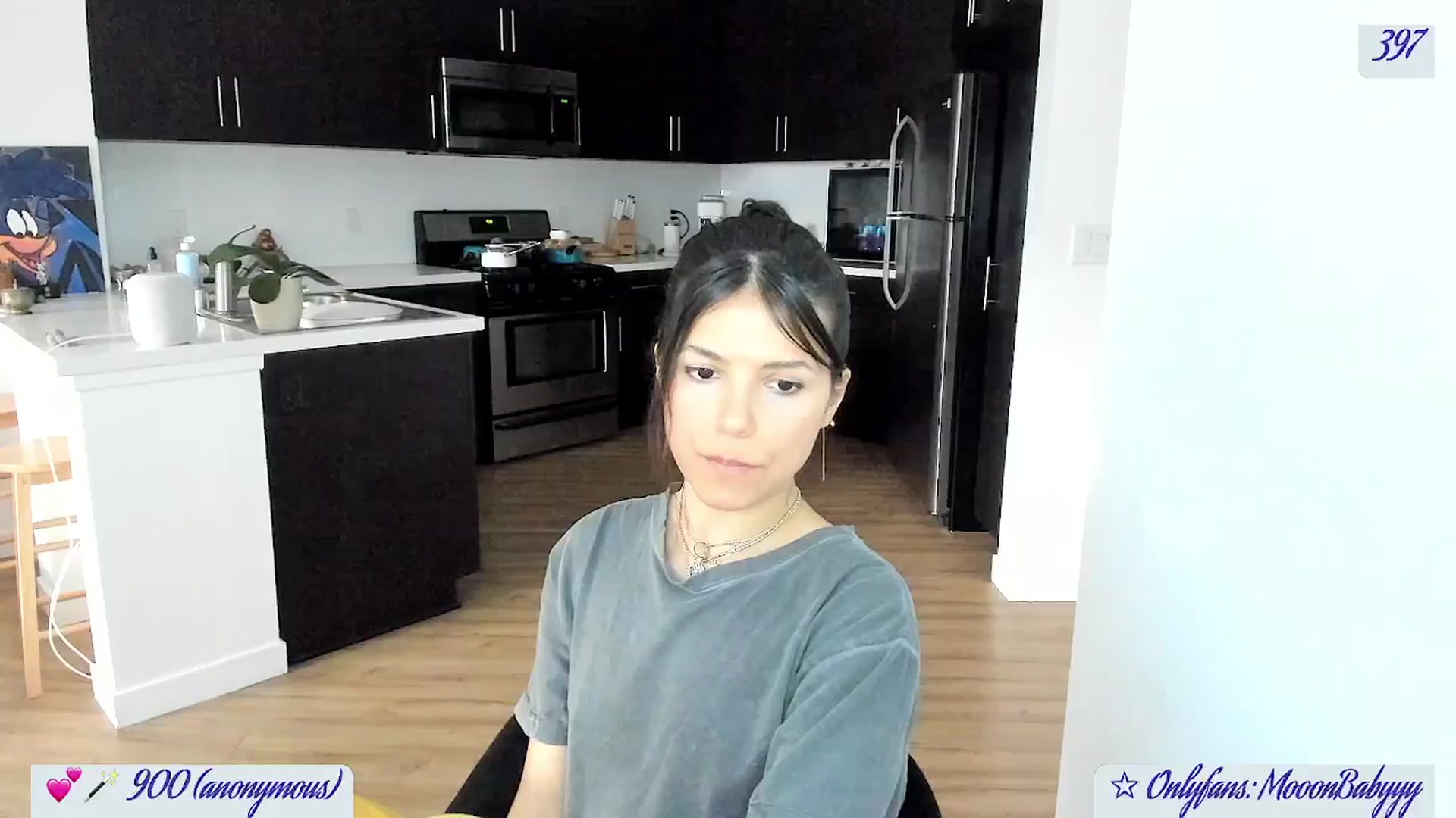 Gallery image thumbnail from vroom's myfreecams stream on, 05/17/2025, 02:22 image 12 of 20