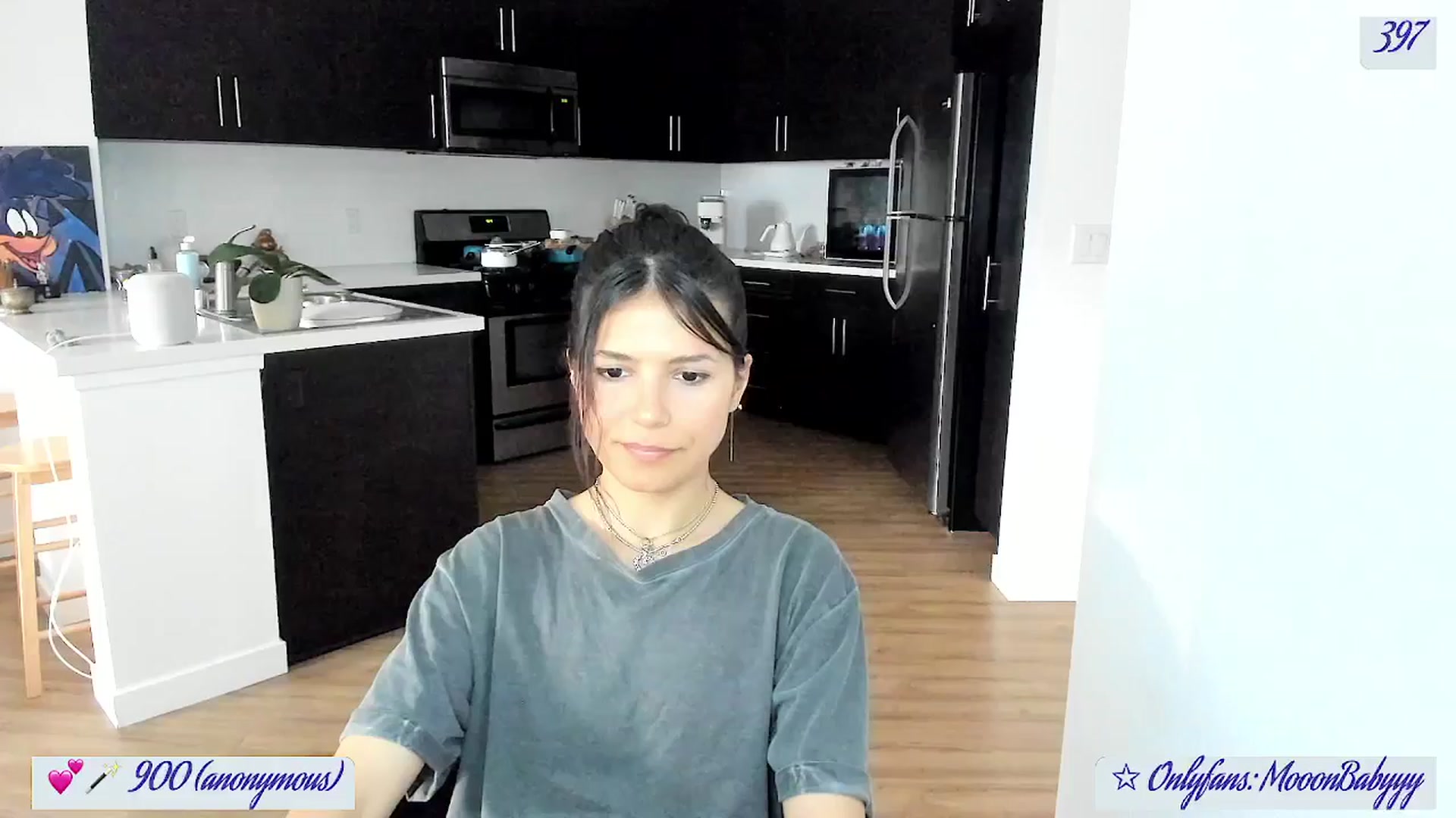 Gallery image thumbnail from vroom's myfreecams stream on, 05/17/2025, 02:22 image 10 of 20