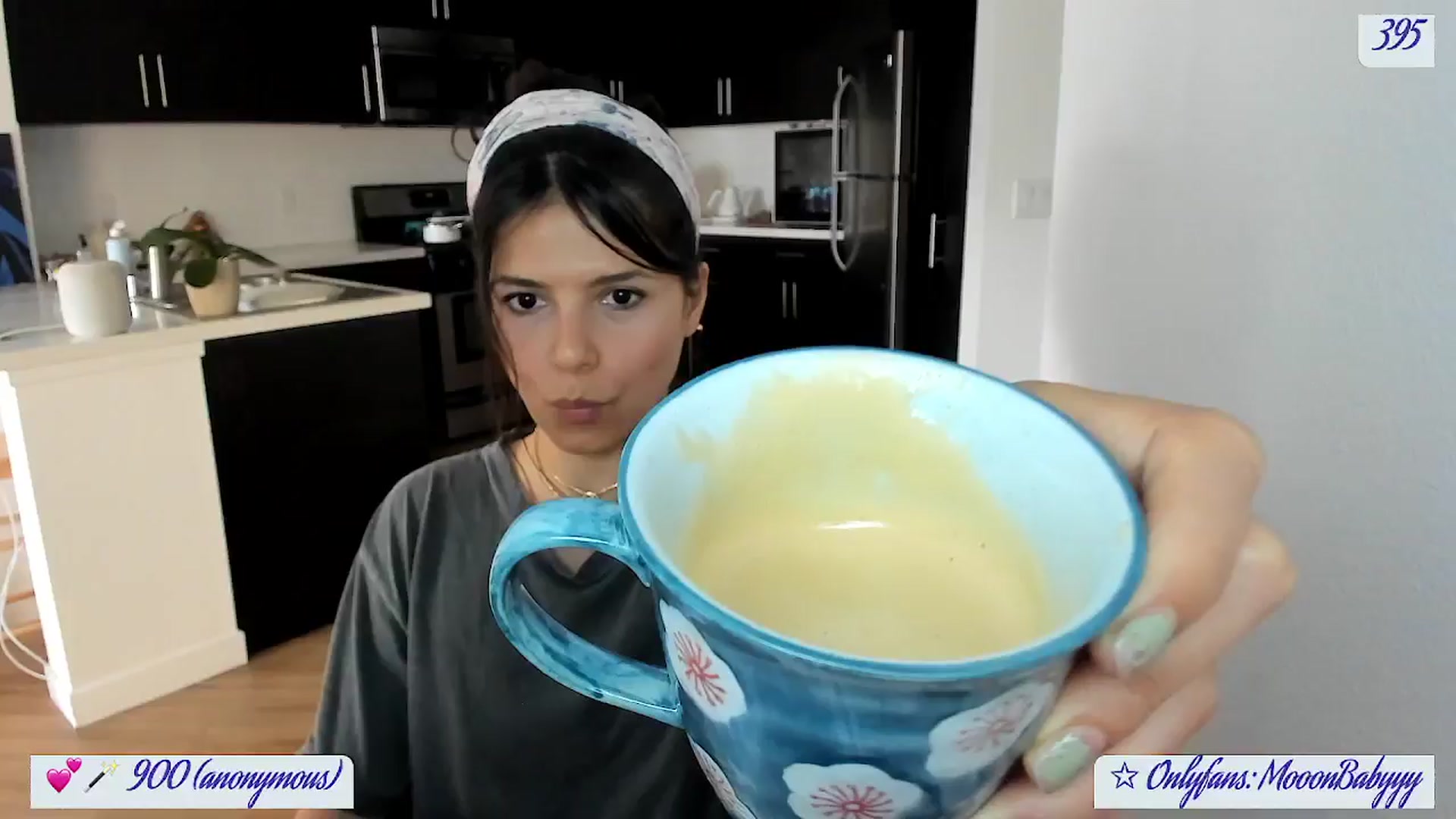Gallery image thumbnail from vroom's myfreecams stream on, 05/17/2025, 02:22 image 3 of 20