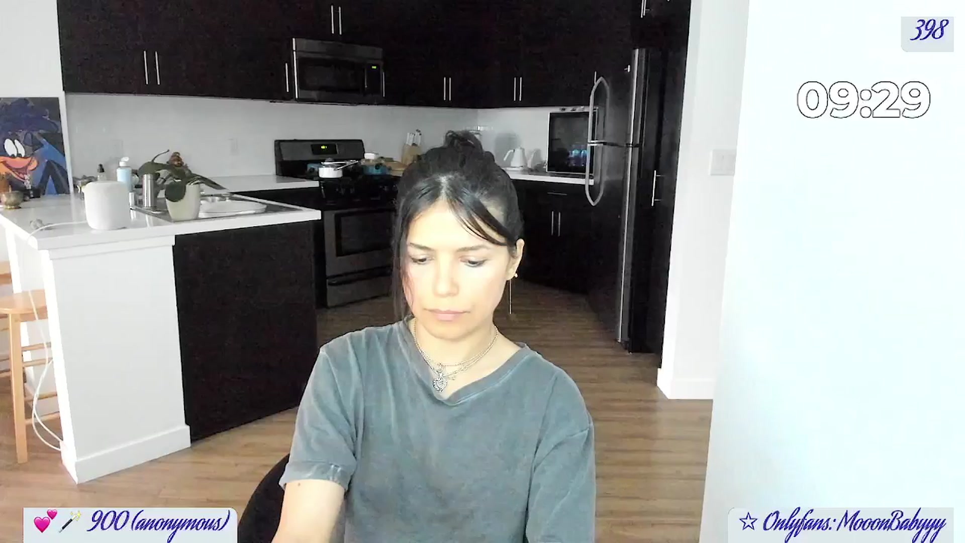 Gallery image thumbnail from vroom's myfreecams stream on, 05/17/2025, 02:22 image 17 of 20