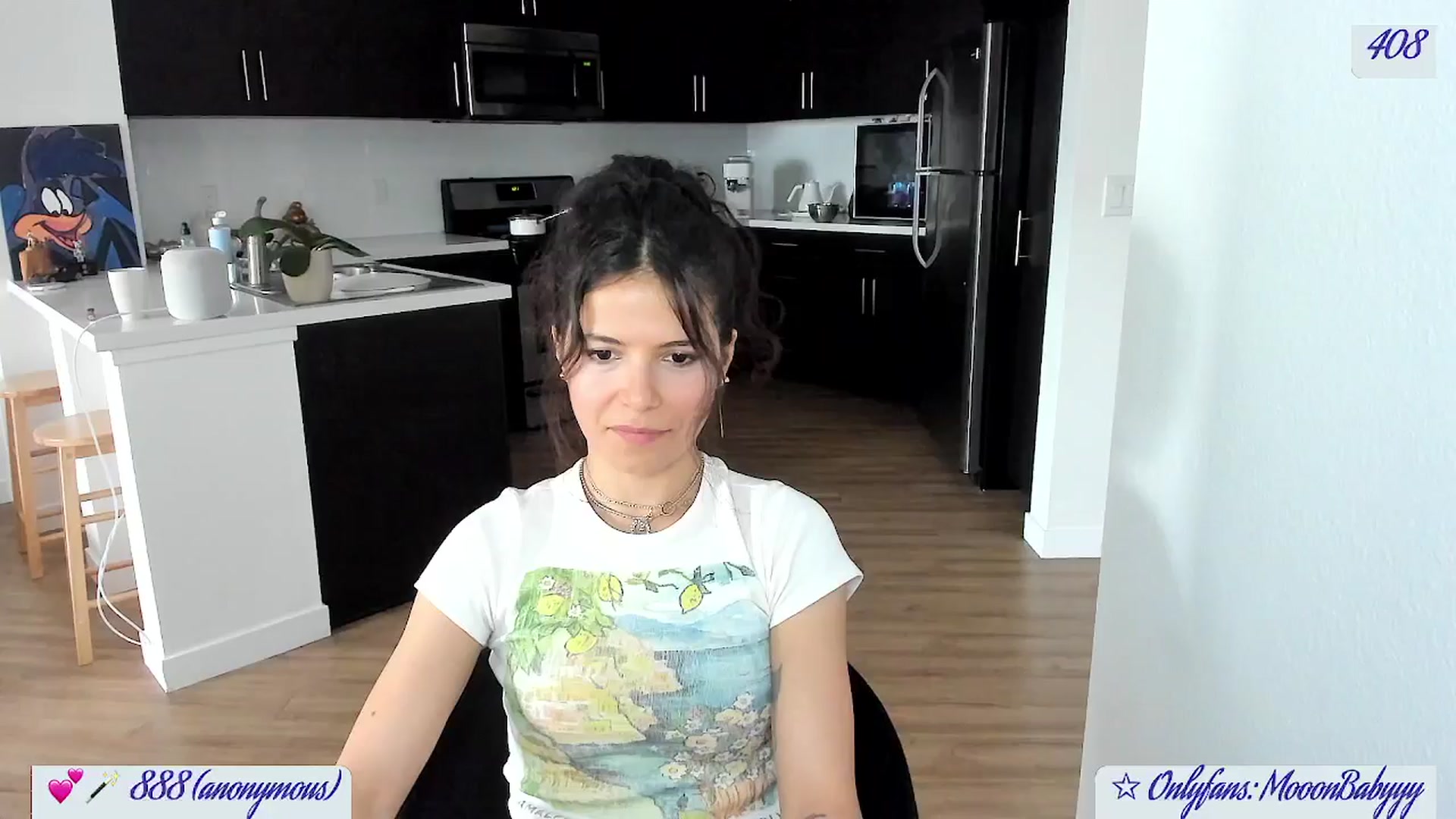 Gallery image thumbnail from vroom's myfreecams stream on, 05/18/2025, 24:31 image 10 of 20
