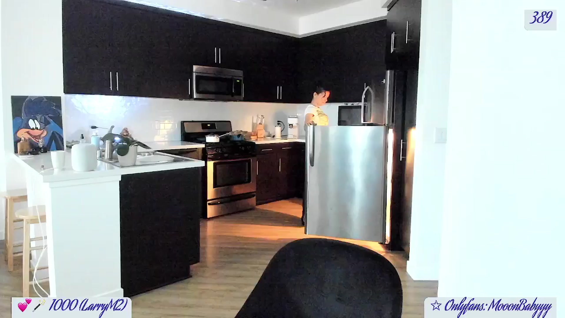 Gallery image thumbnail from vroom's myfreecams stream on, 05/18/2025, 24:31 image 19 of 20
