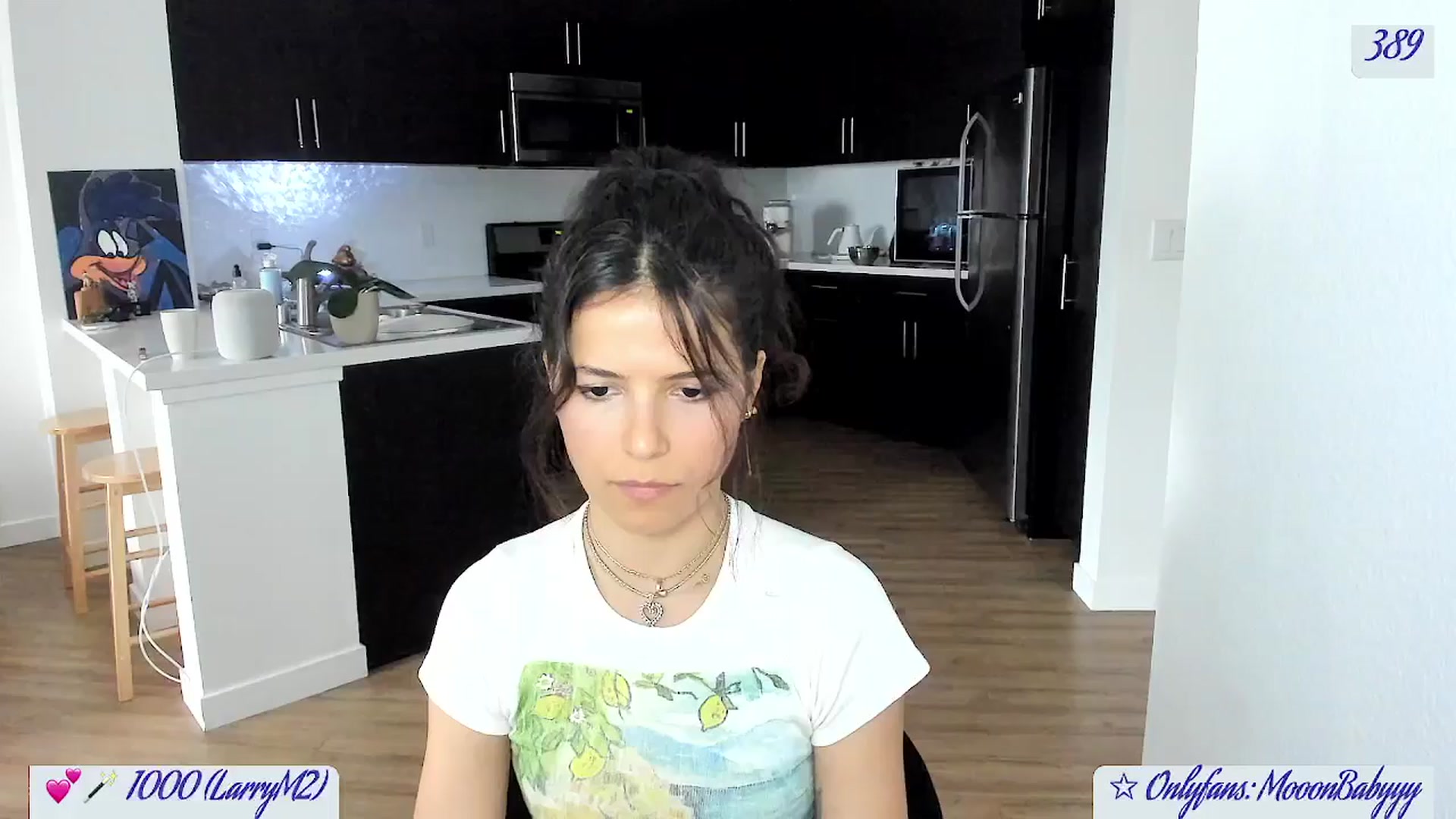 Gallery image thumbnail from vroom's myfreecams stream on, 05/18/2025, 24:31 image 17 of 20