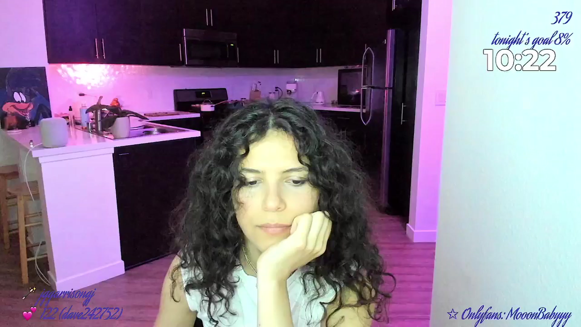 Gallery image thumbnail from vroom's myfreecams stream on, 05/18/2025, 06:32 image 20 of 20