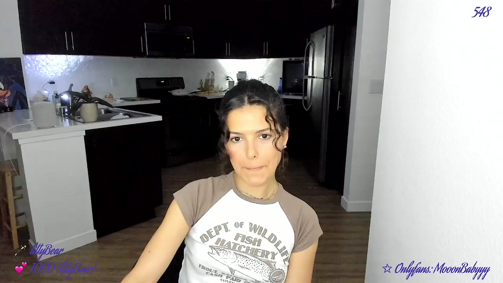 Gallery image thumbnail from vroom's myfreecams stream on, 05/24/2025, 06:05 image 5 of 20