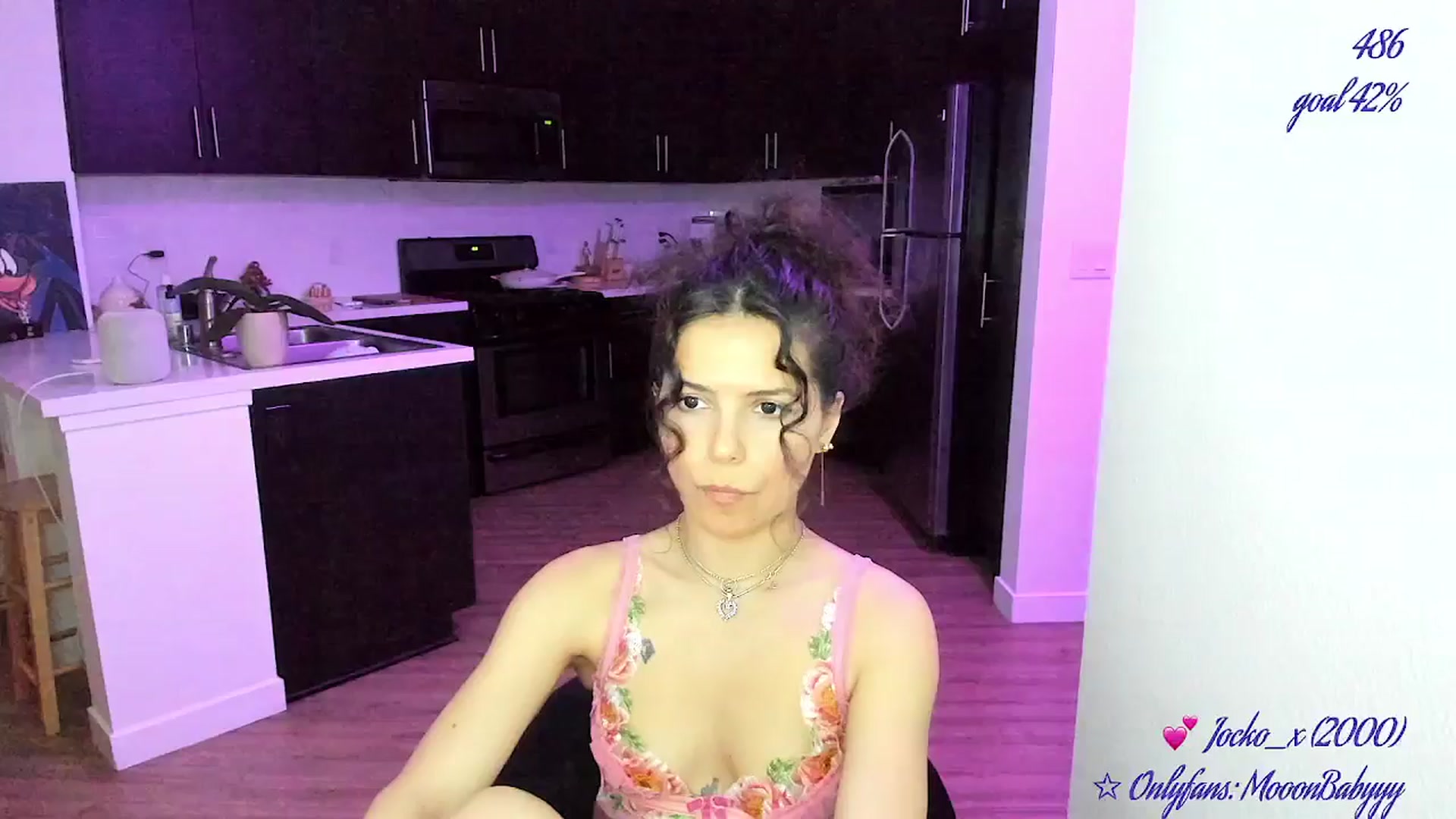 Gallery image thumbnail from vroom's myfreecams stream on, 05/24/2025, 06:05 image 20 of 20